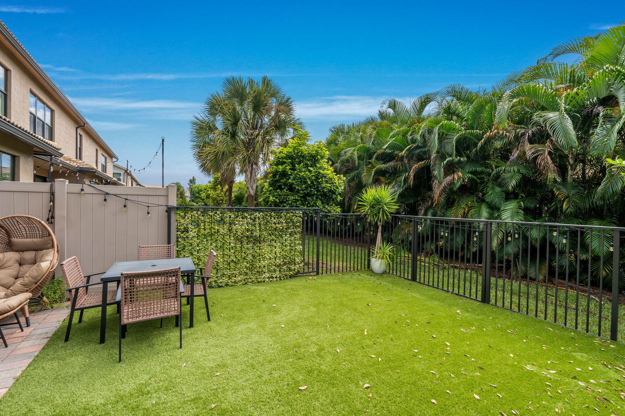 36-web-or-mls-A7401594
