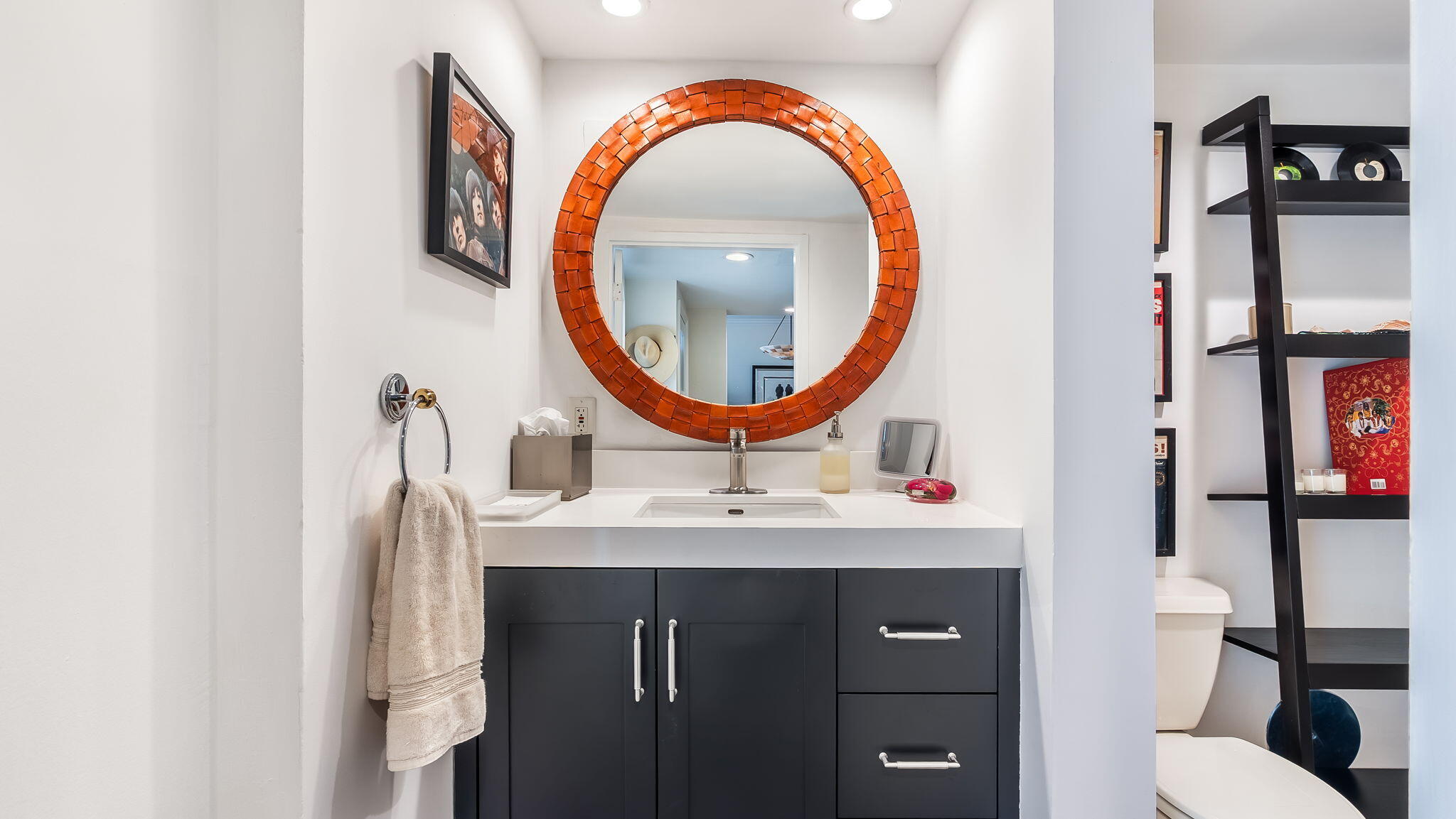 powder room