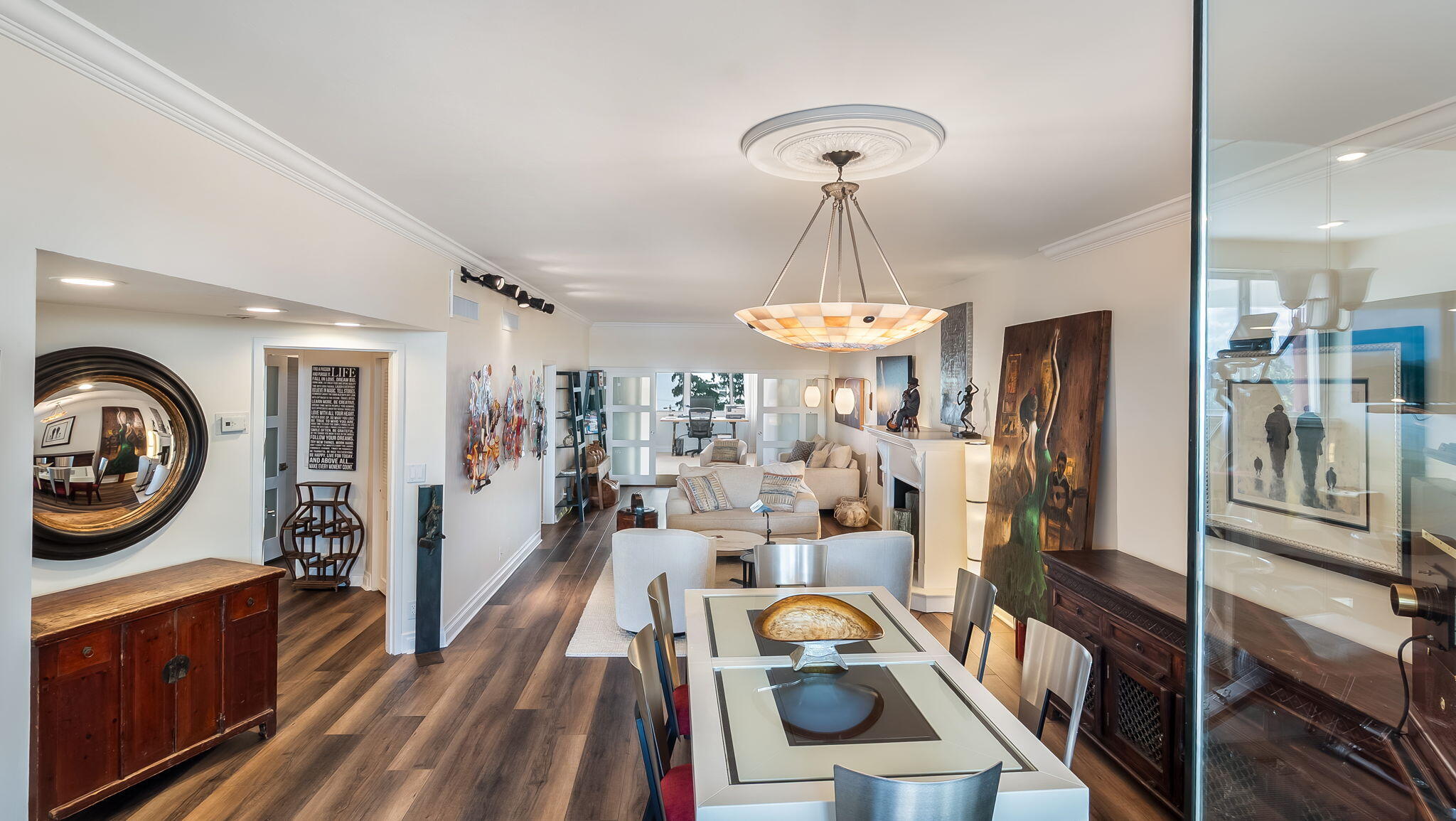 expansive sqfootage for condo living