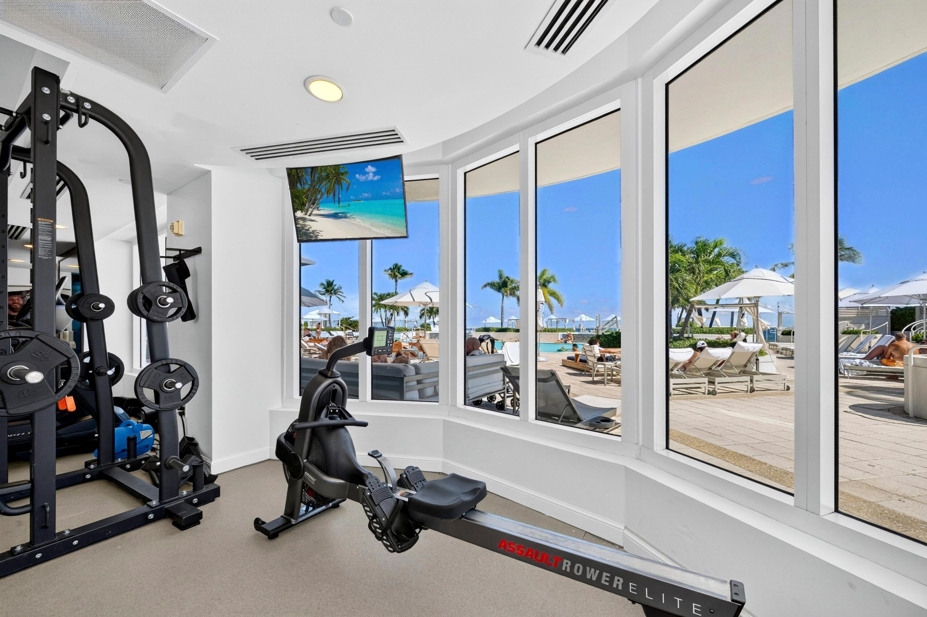 021-019-Exercise Room-4000x2664