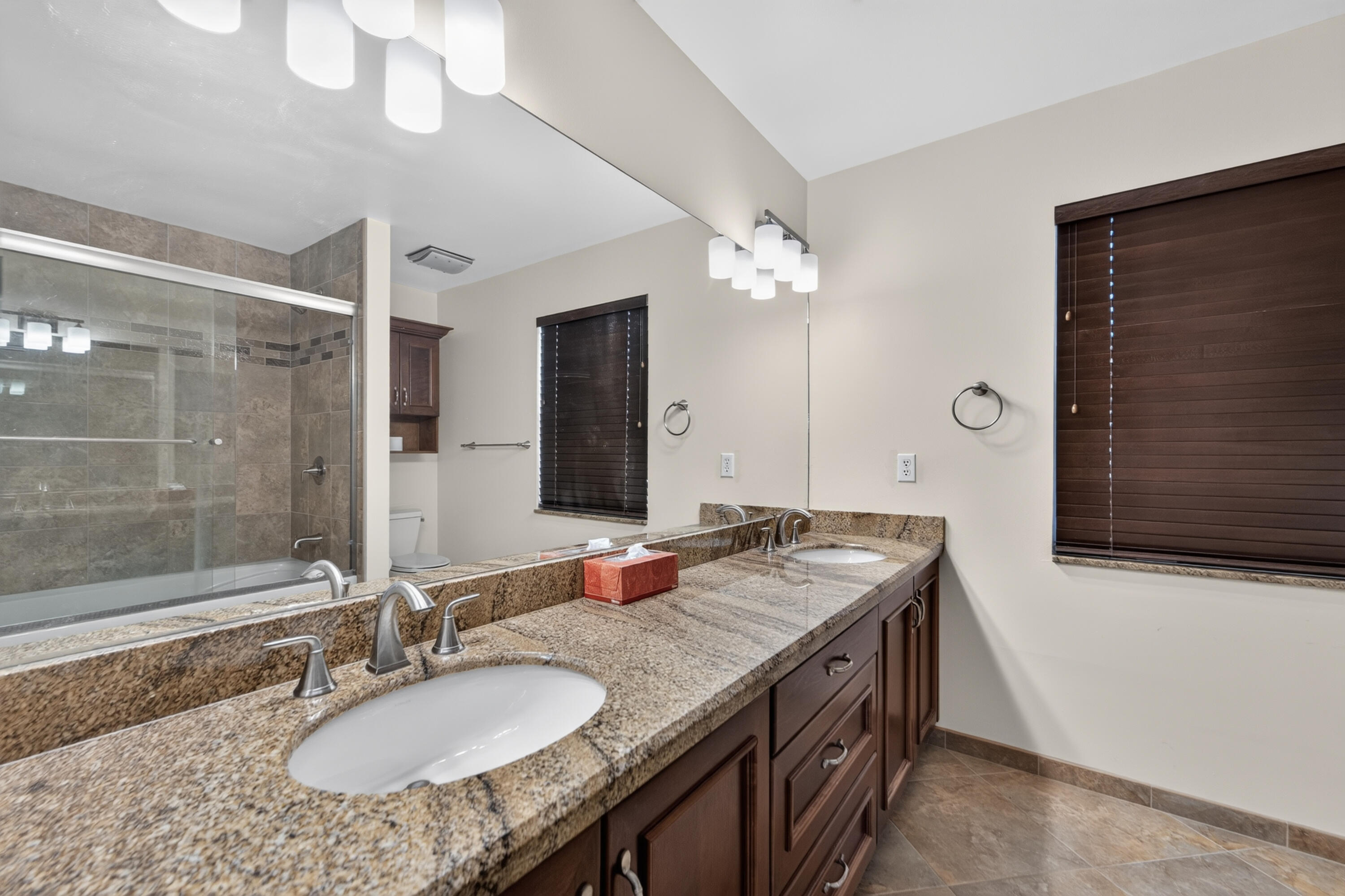 Second full bathroom, upstairs