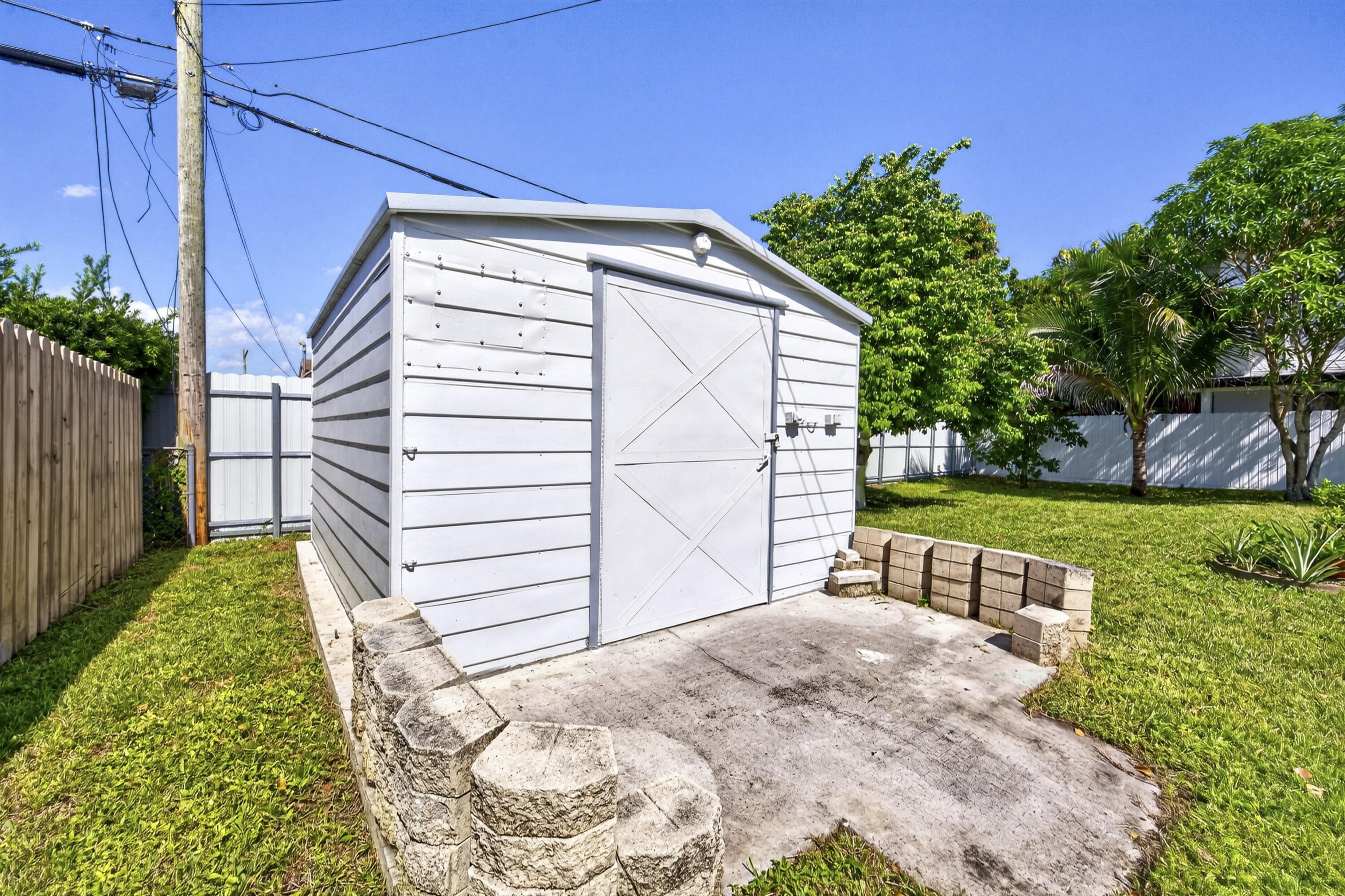 Shed