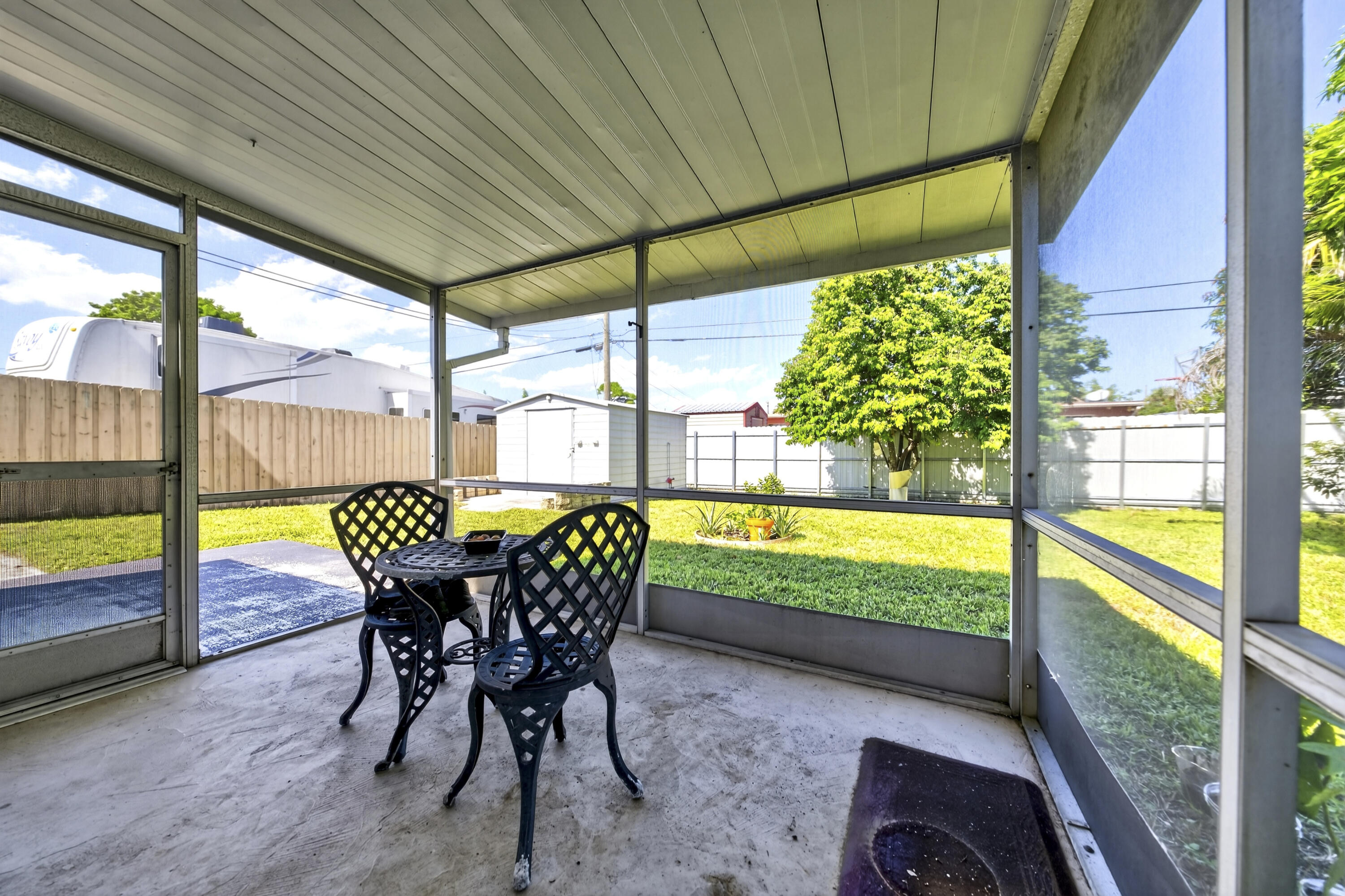 Covered/Screened Patio