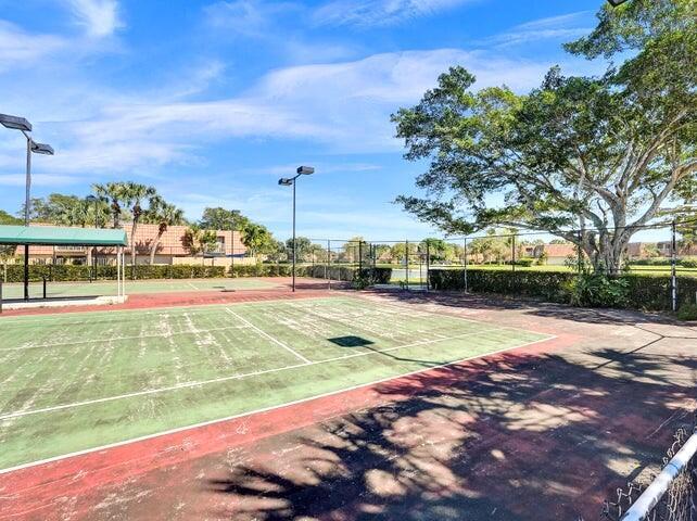 710. Raise Racquet