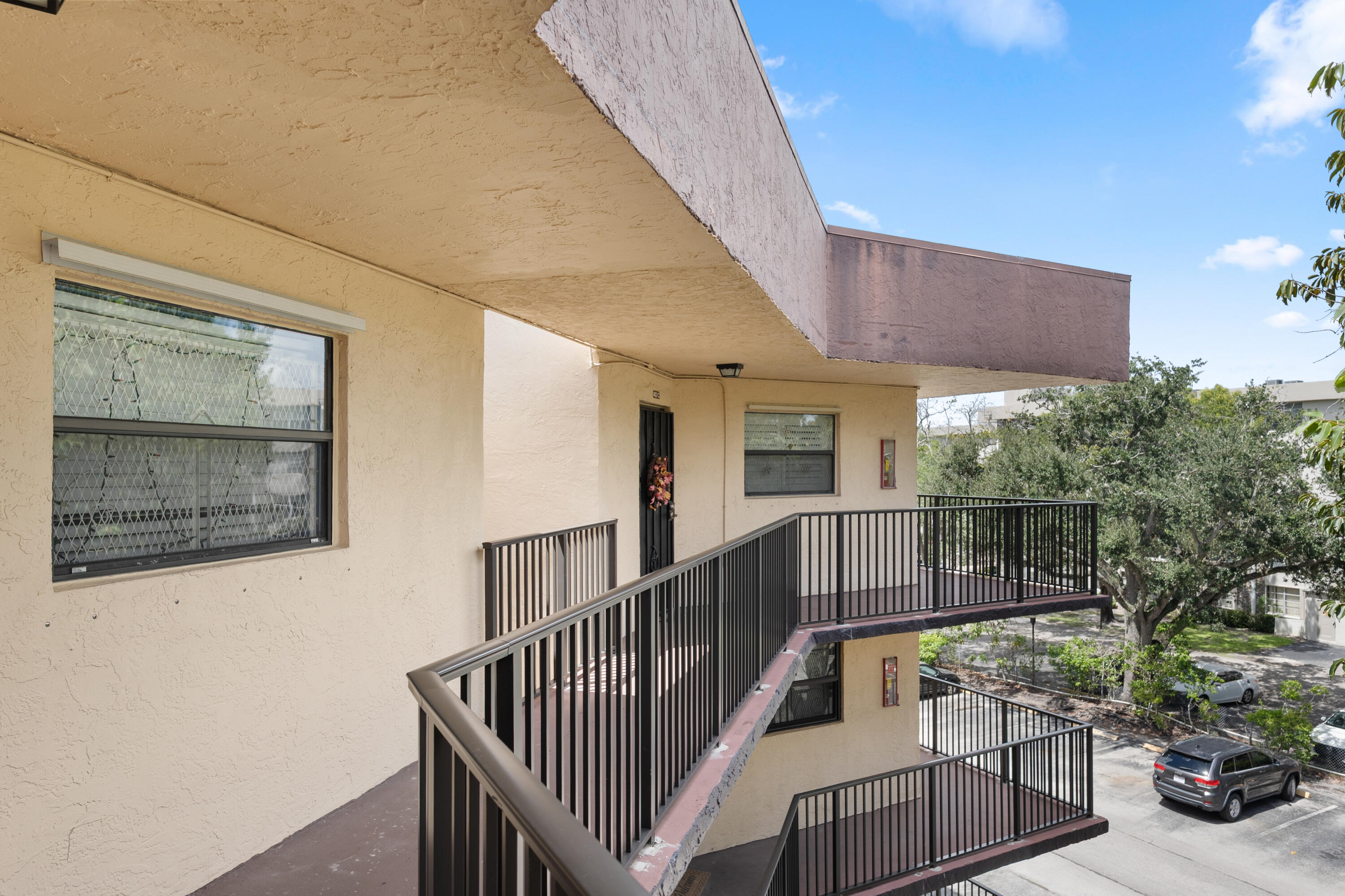 Building - 6555 W. Broward Blvd.
