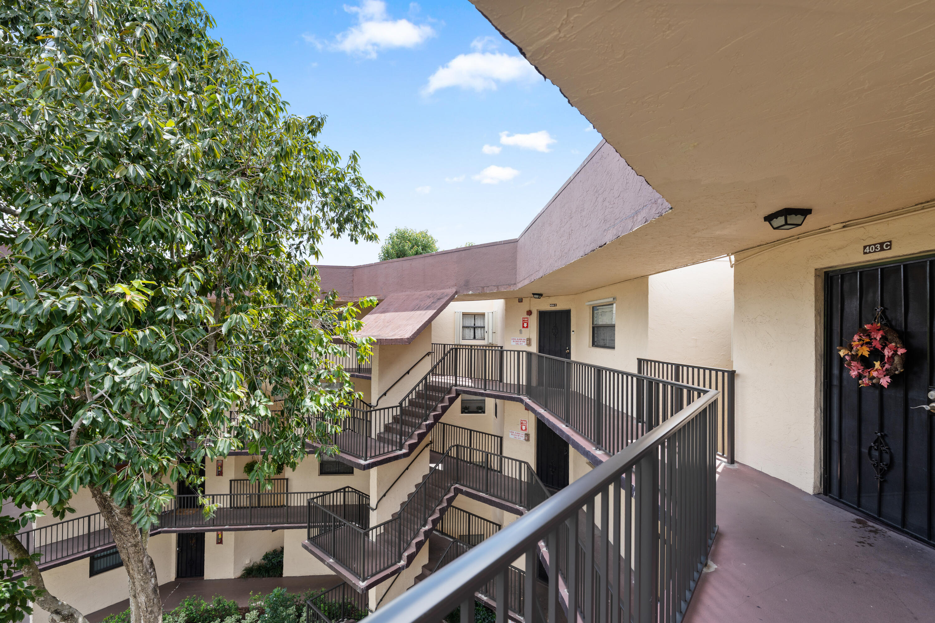 Building - 6555 W. Broward Blvd.