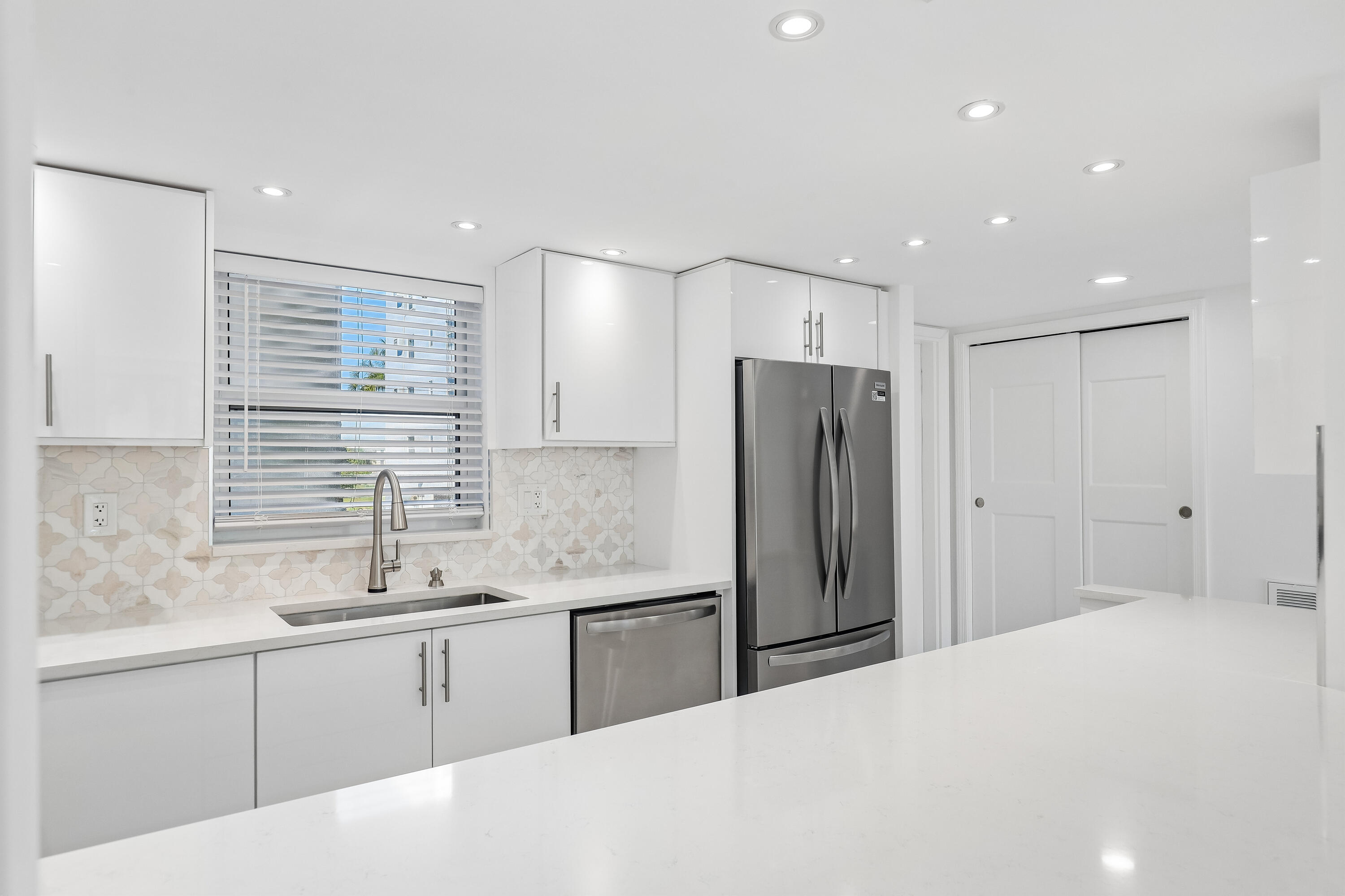 Quartz counter tops