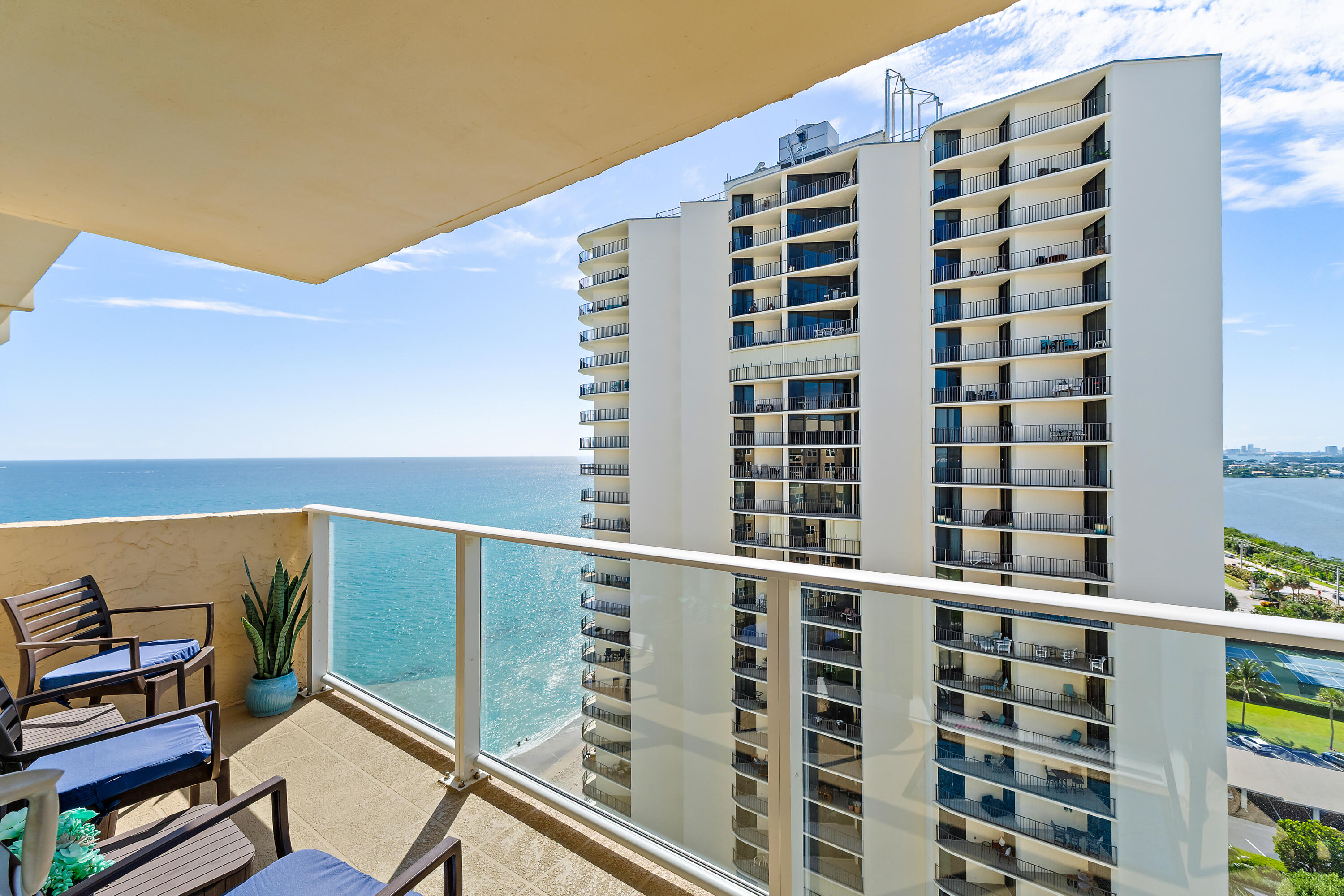 033-5440NOceanDr-PH205-SingerIsland-FULL
