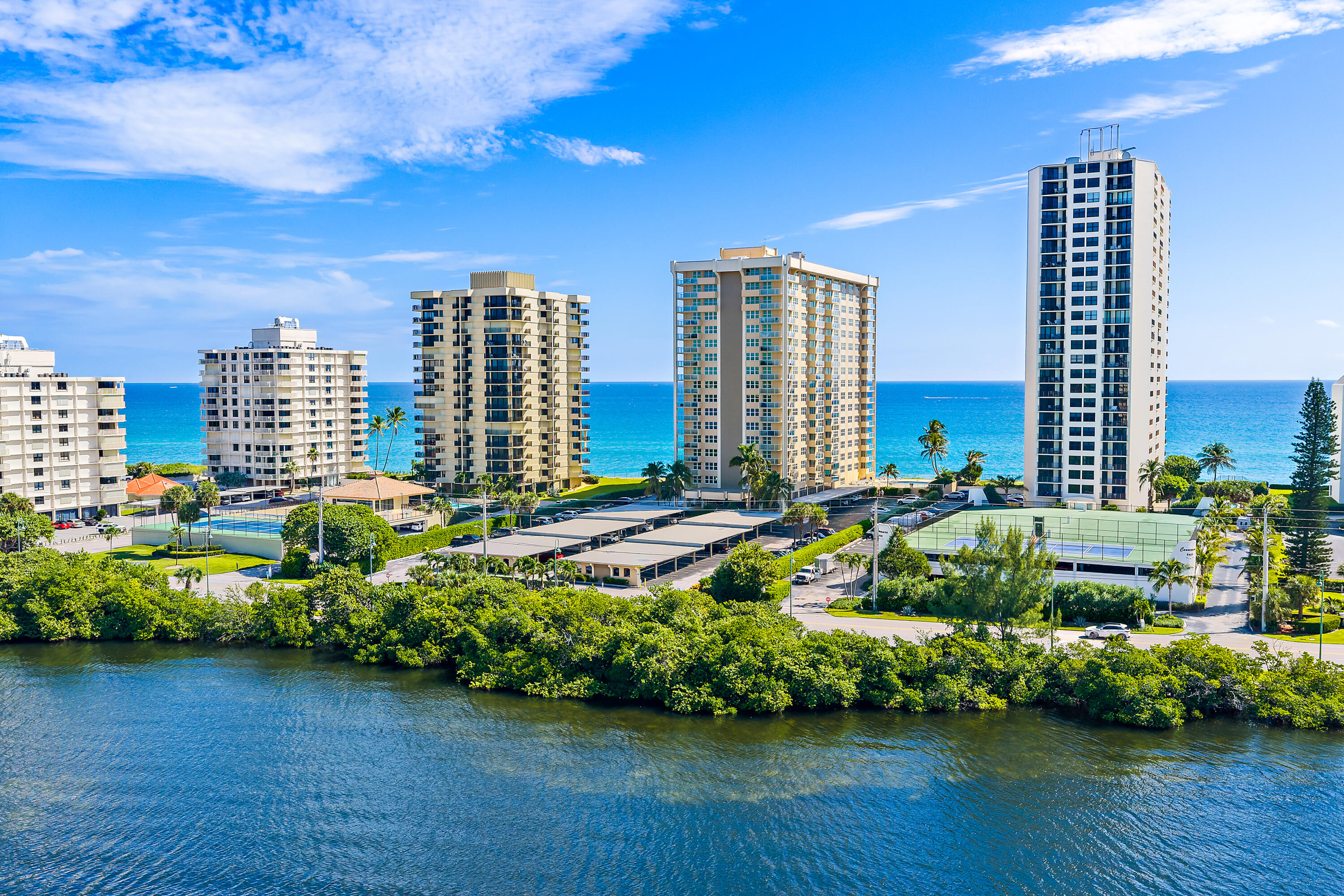 015-5440NOceanDr-PH205-SingerIsland-FULL