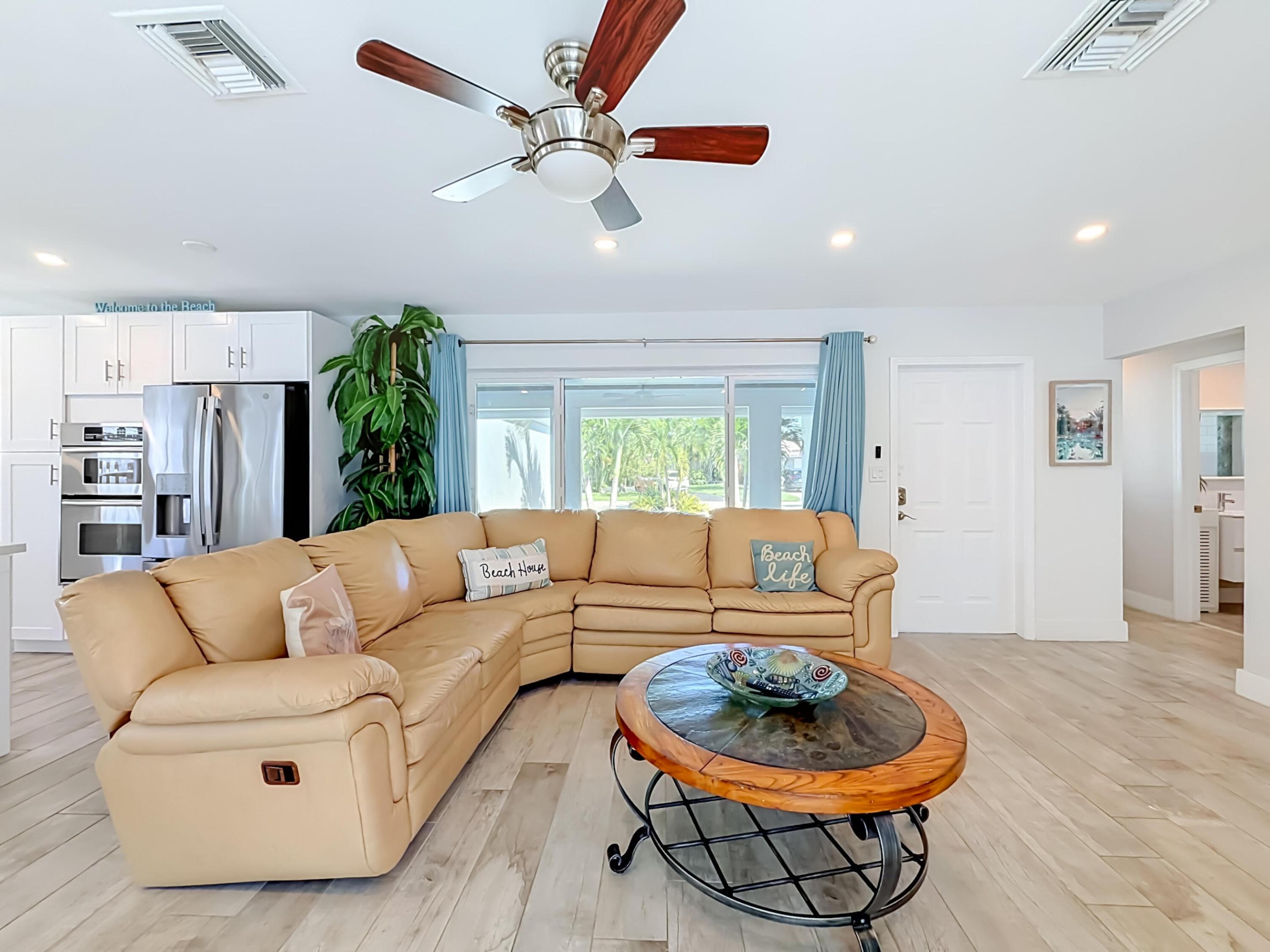 238 Corsair Avenue-25