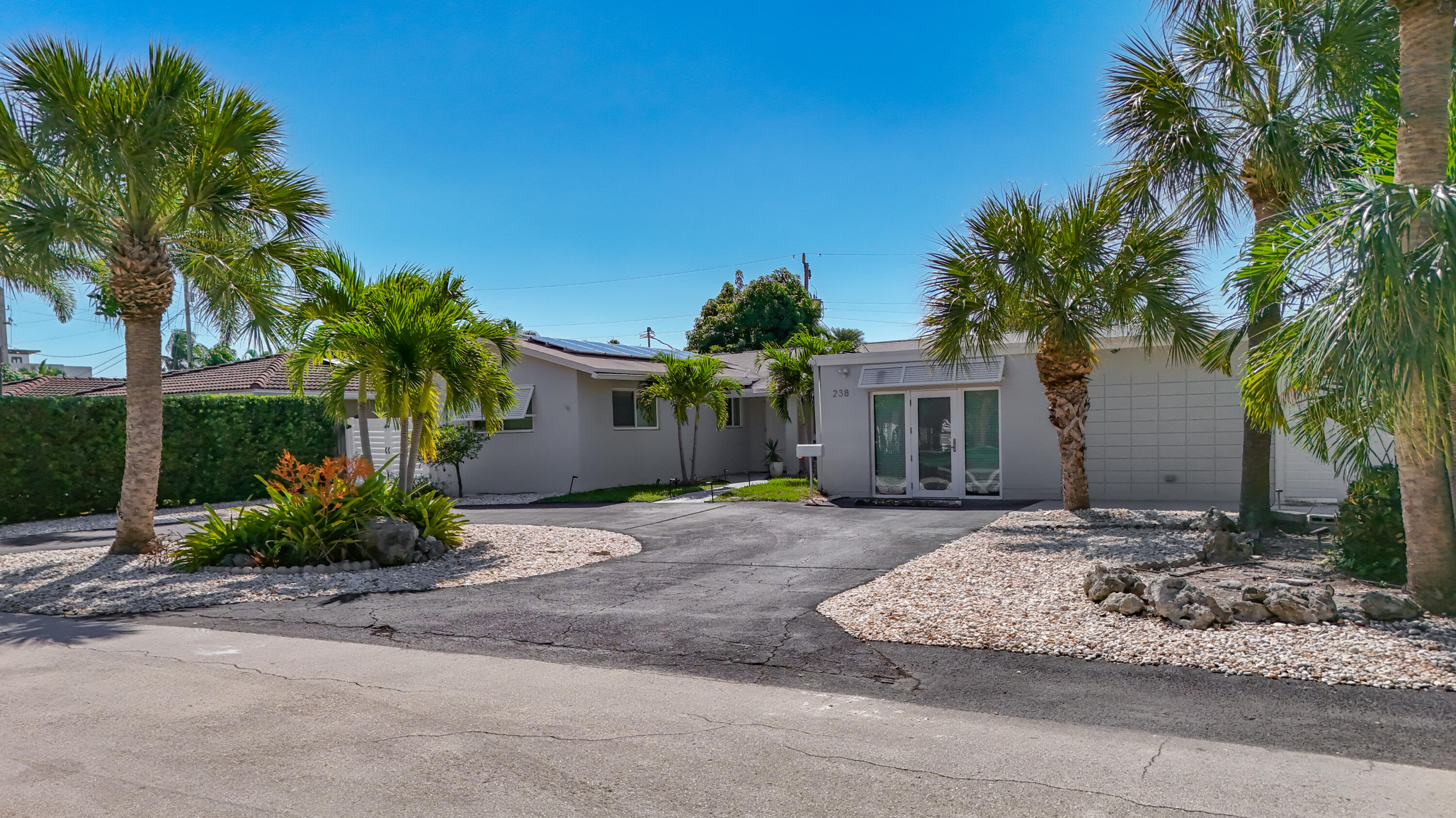 238 Corsair Avenue-8