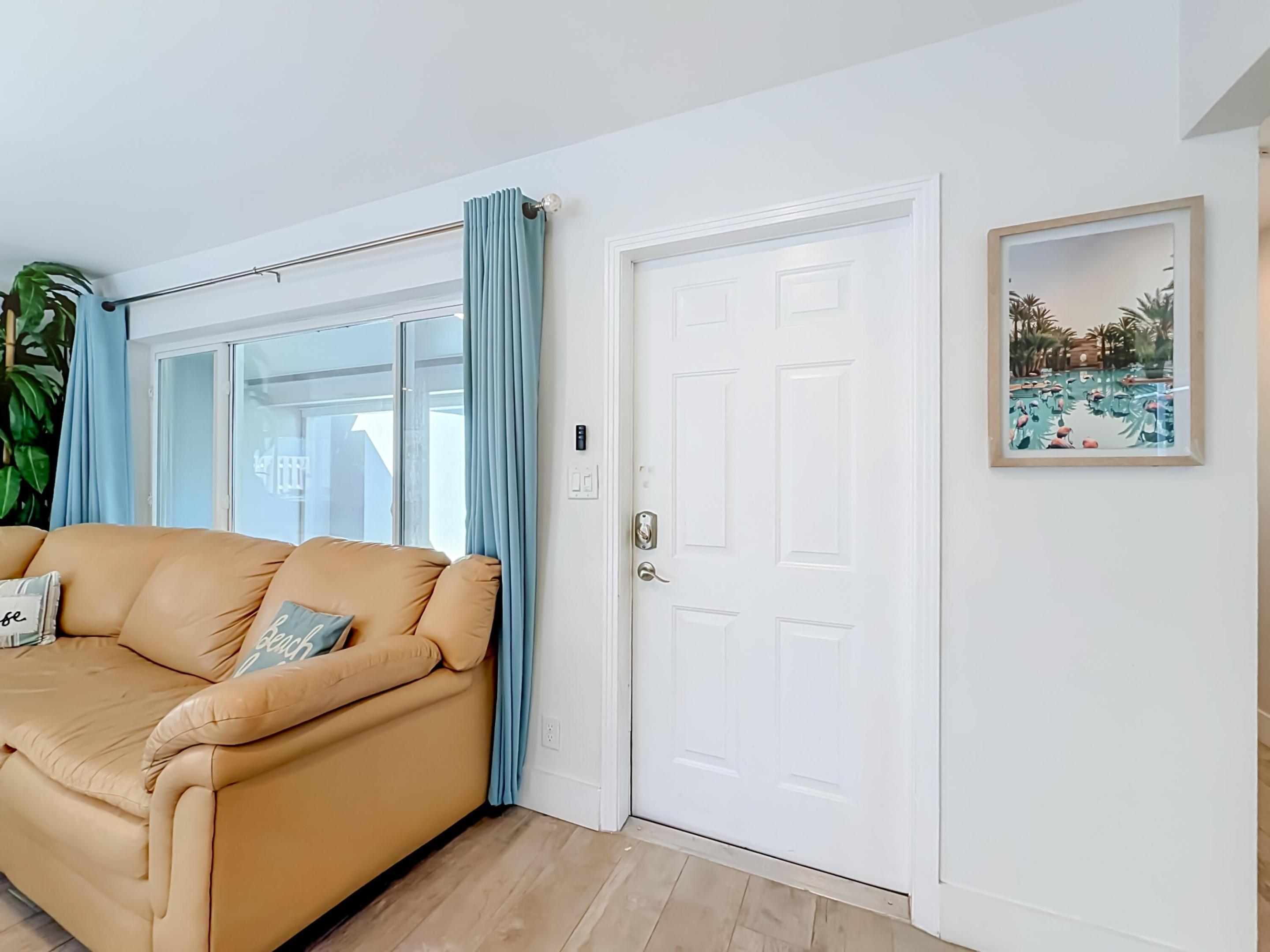 238 Corsair Avenue-20