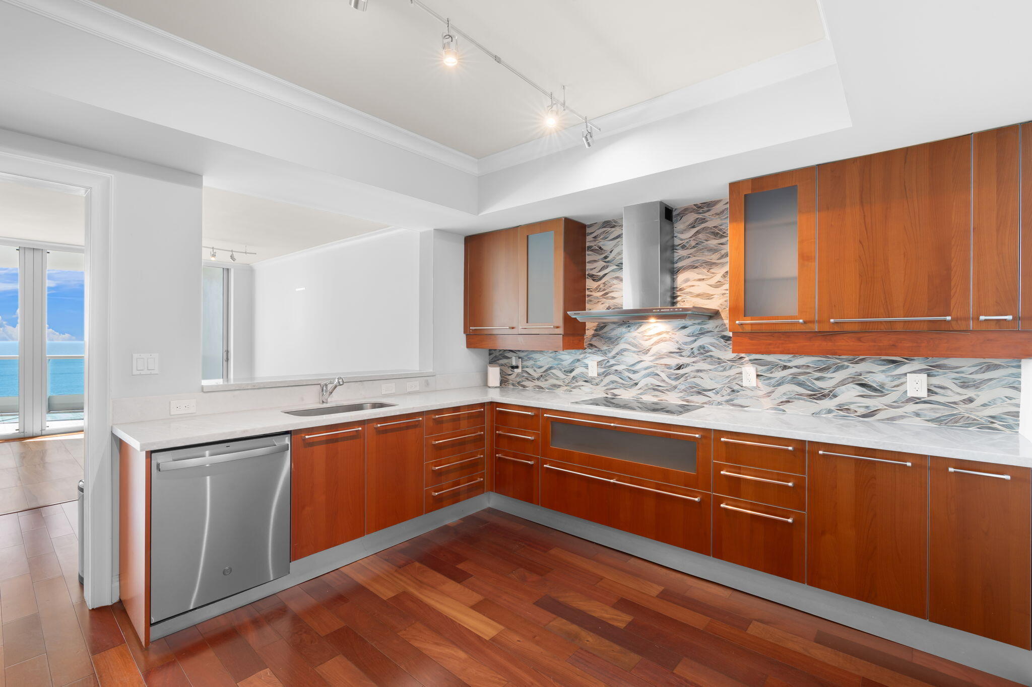 8-web-or-mls-1600 S Ocean Blvd, Unit 200