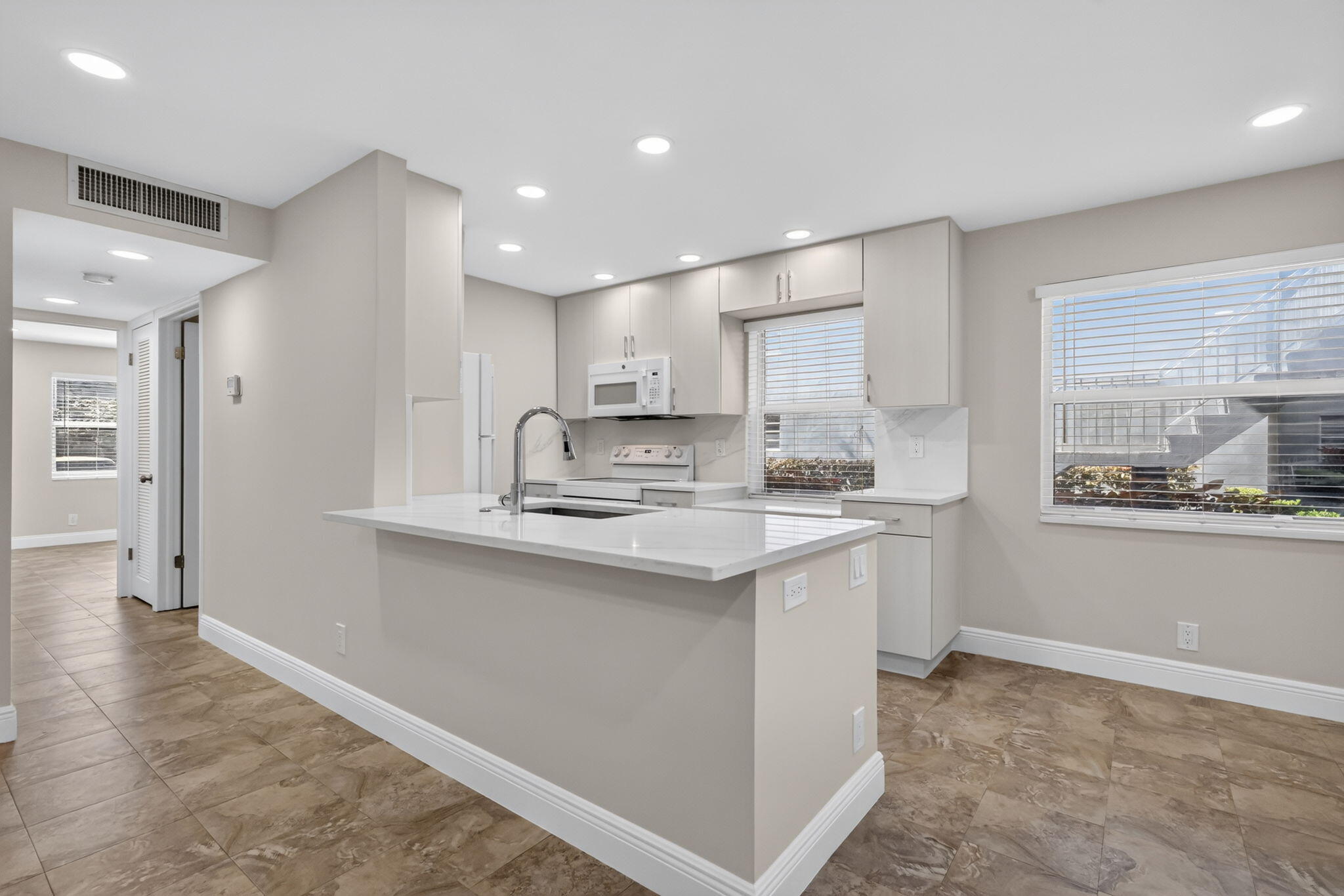12-web-or-mls-_14A7529 12-web-or-mls-_14A7529