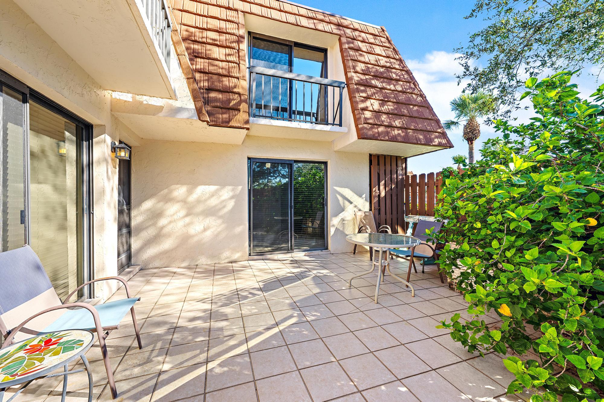 825 Center St 20C-3