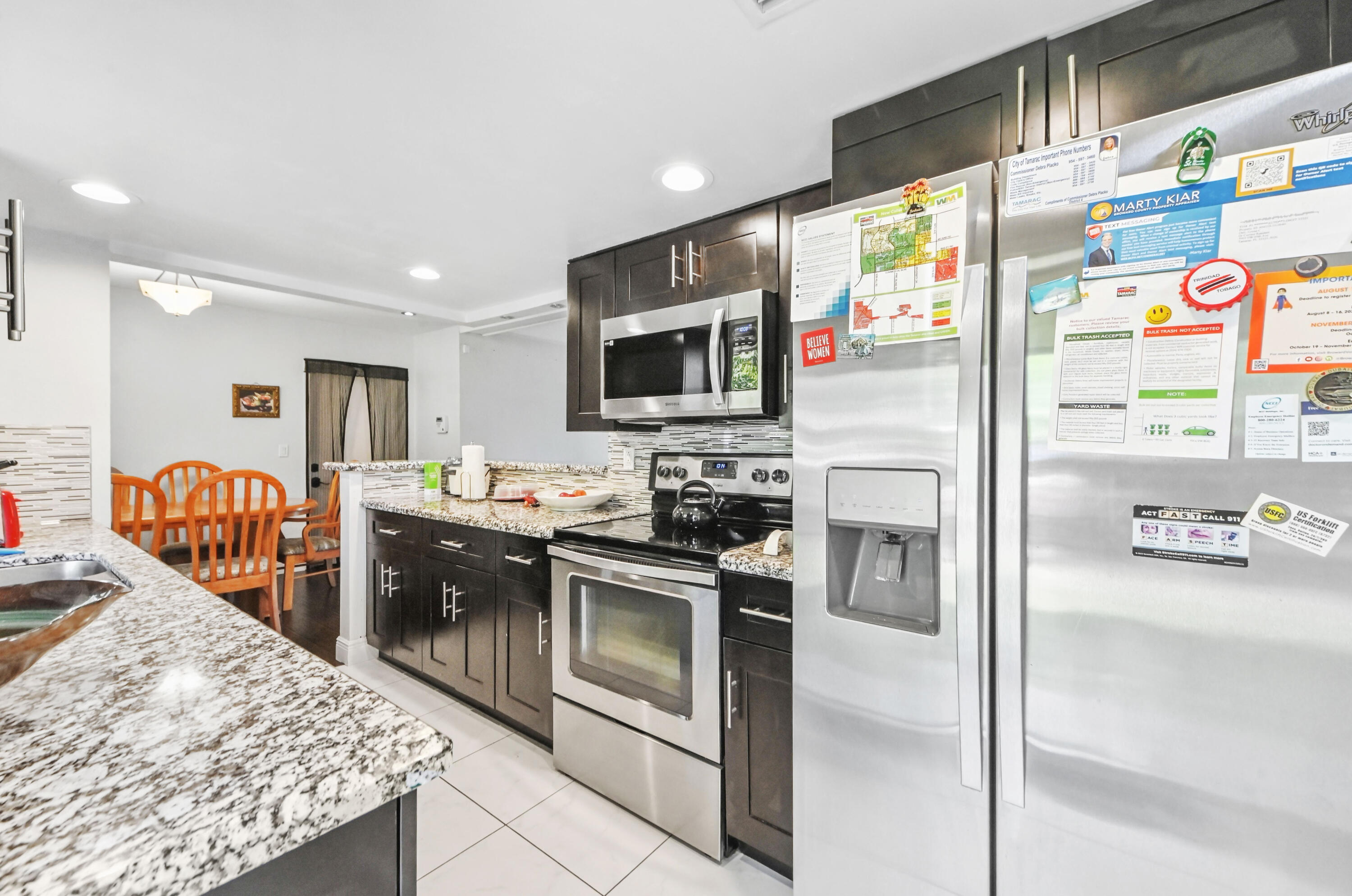 11 Kitchen 02
