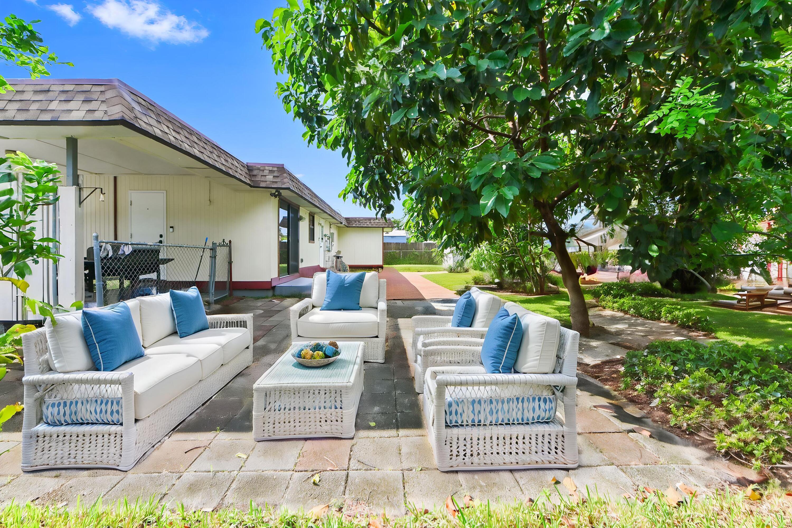 24-patio-02_VS