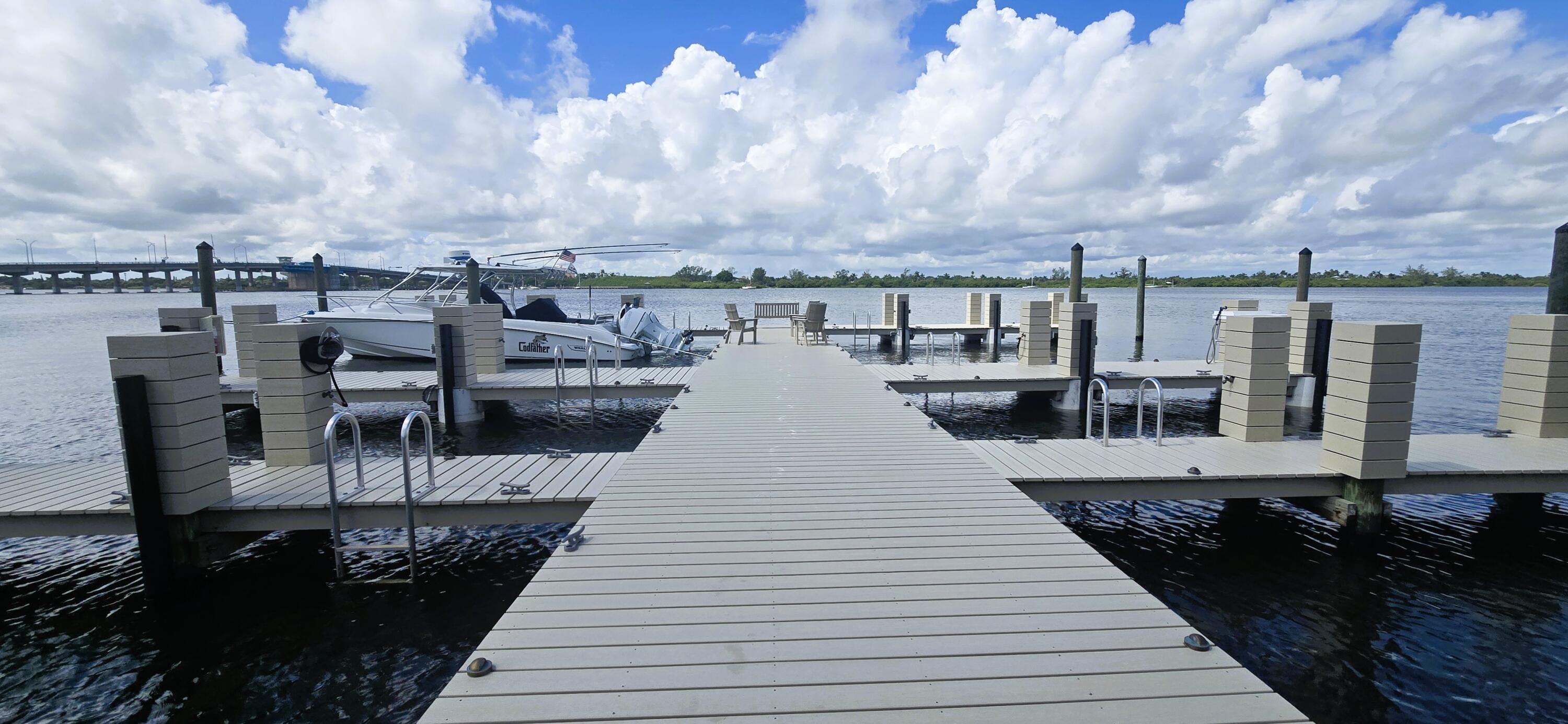 Dock