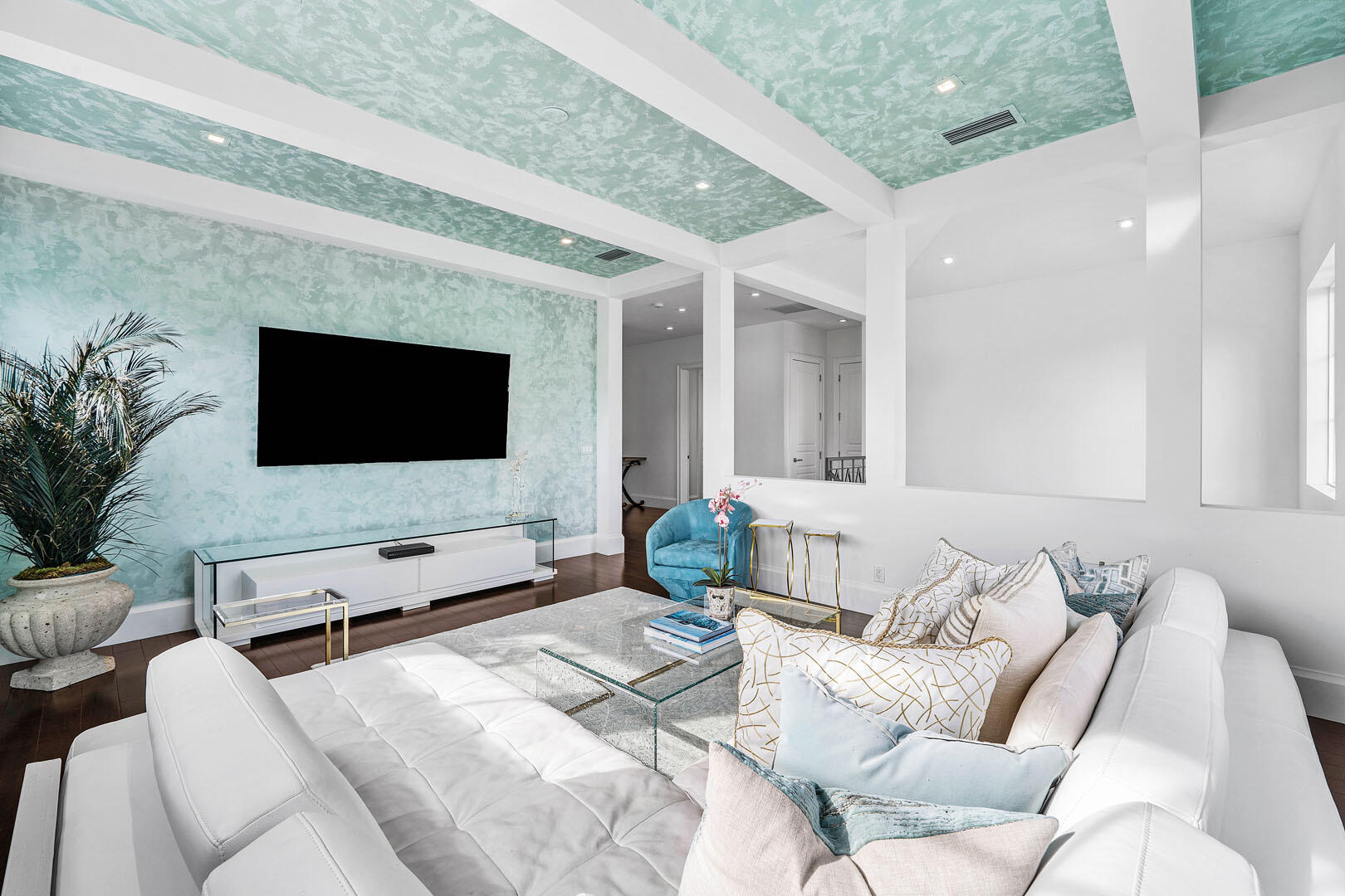 2296_Acorn_Palm_Road_46