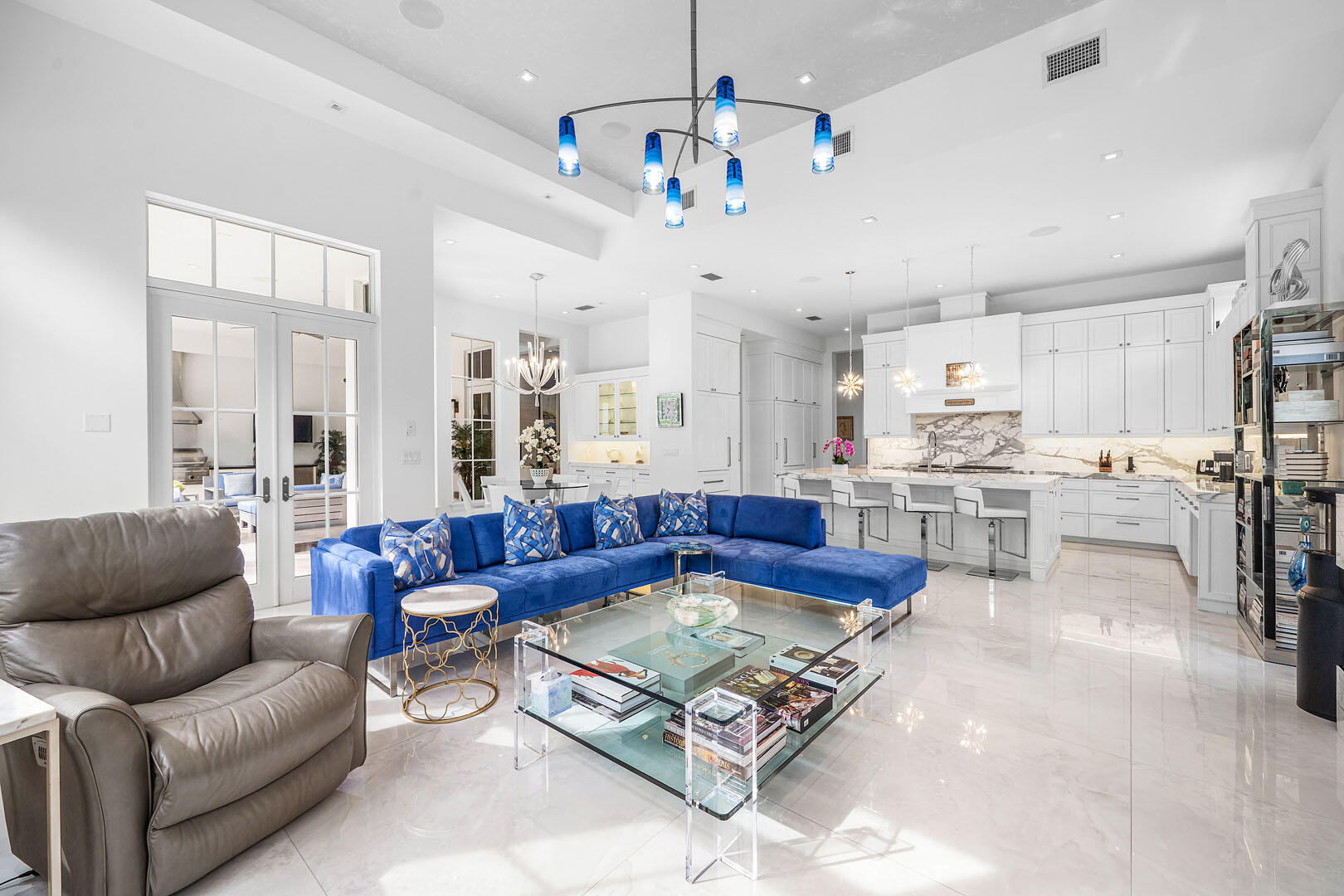 2296_Acorn_Palm_Road_25