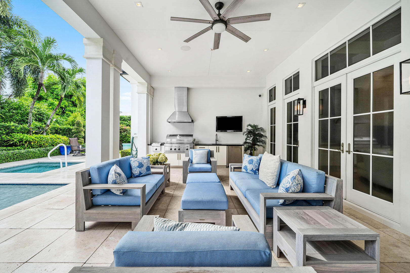 2296_Acorn_Palm_Road_28