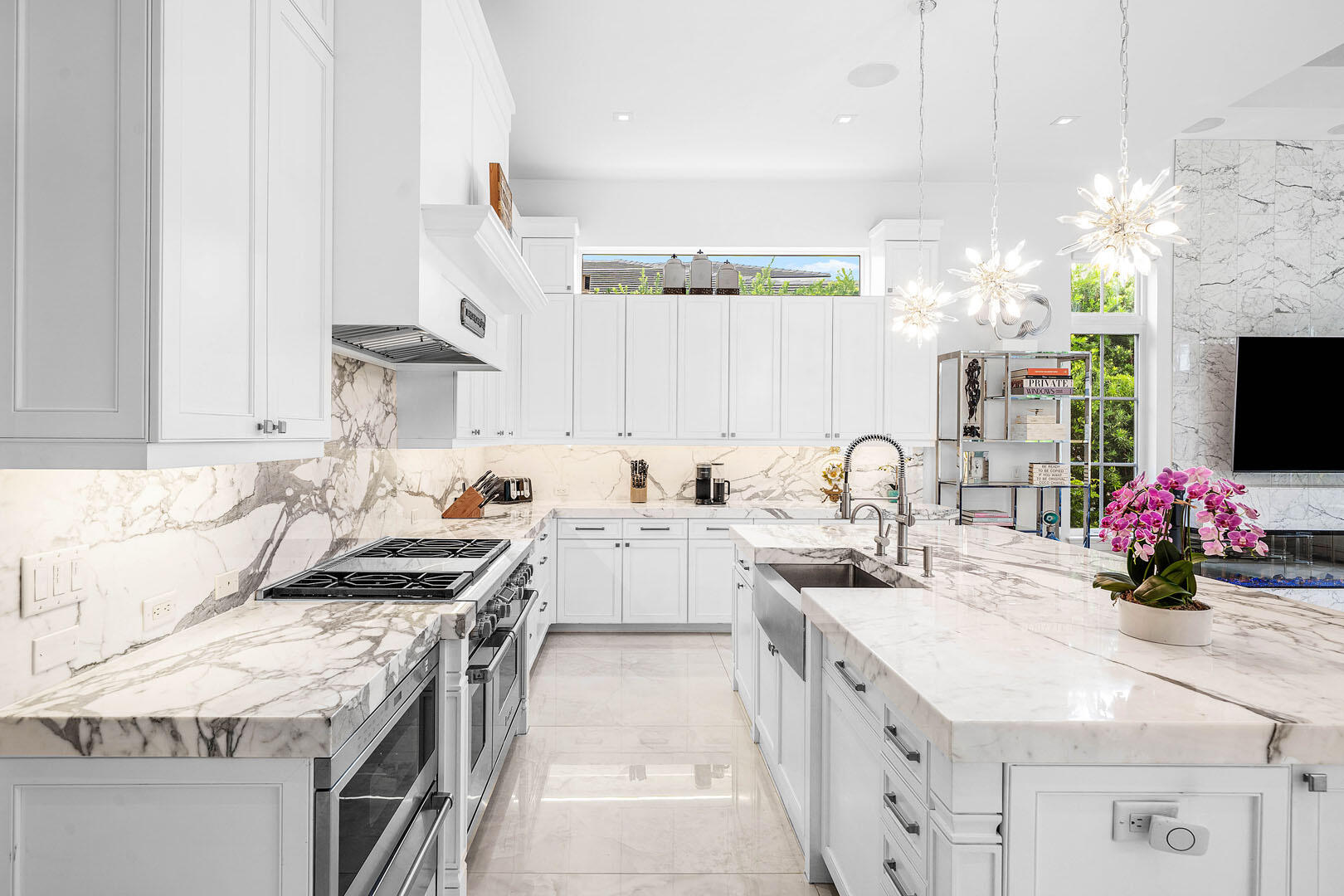 2296_Acorn_Palm_Road_18