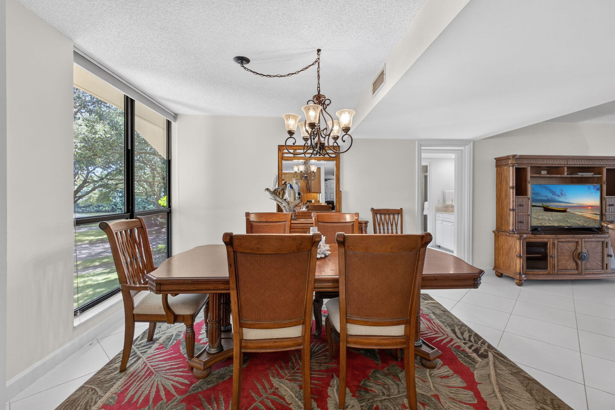 19-web-or-mls-WL - Dining Rm 1
