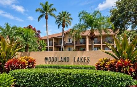 Woodland_Lakes_Entrance