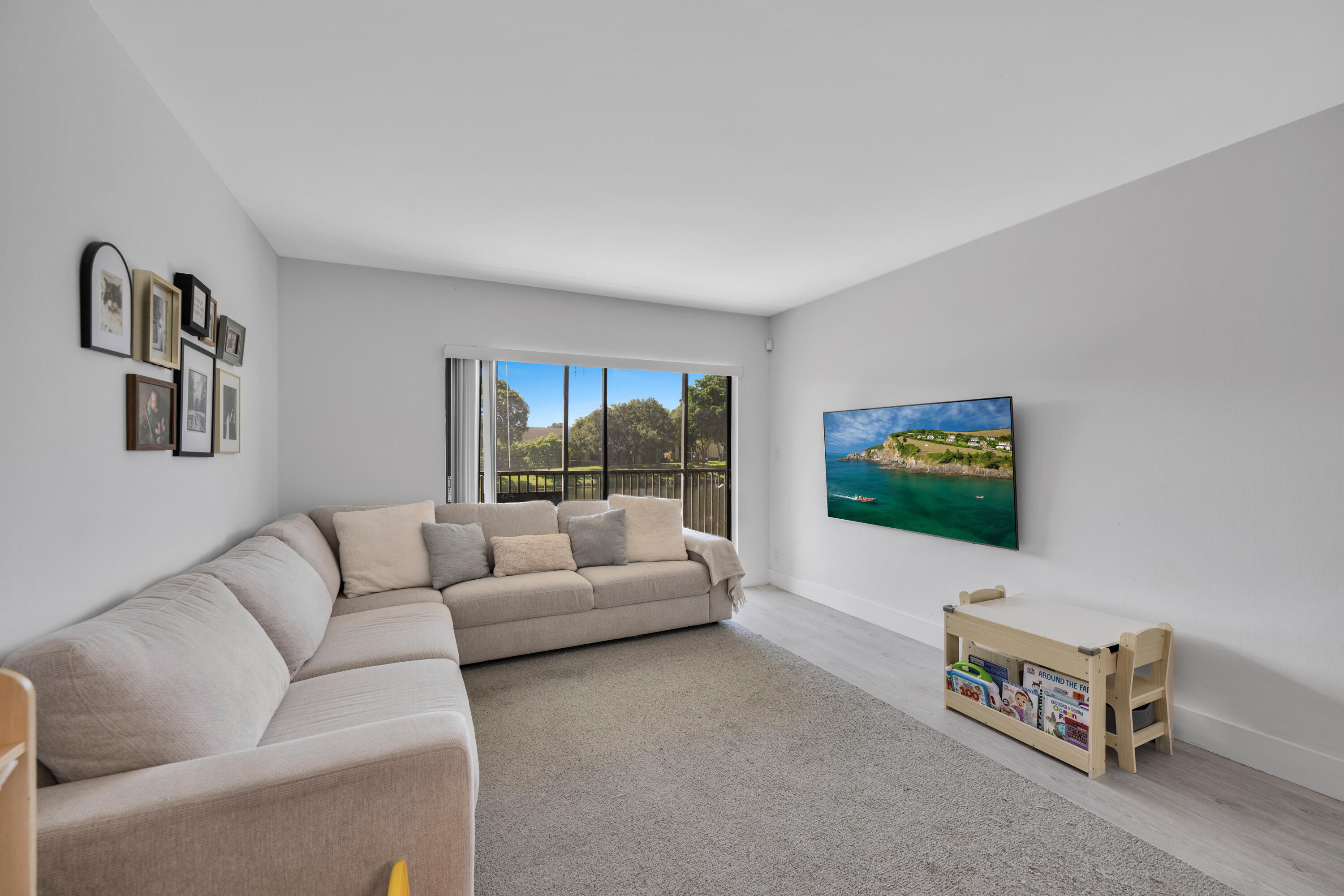 1234 S Military Trail #1824 00016