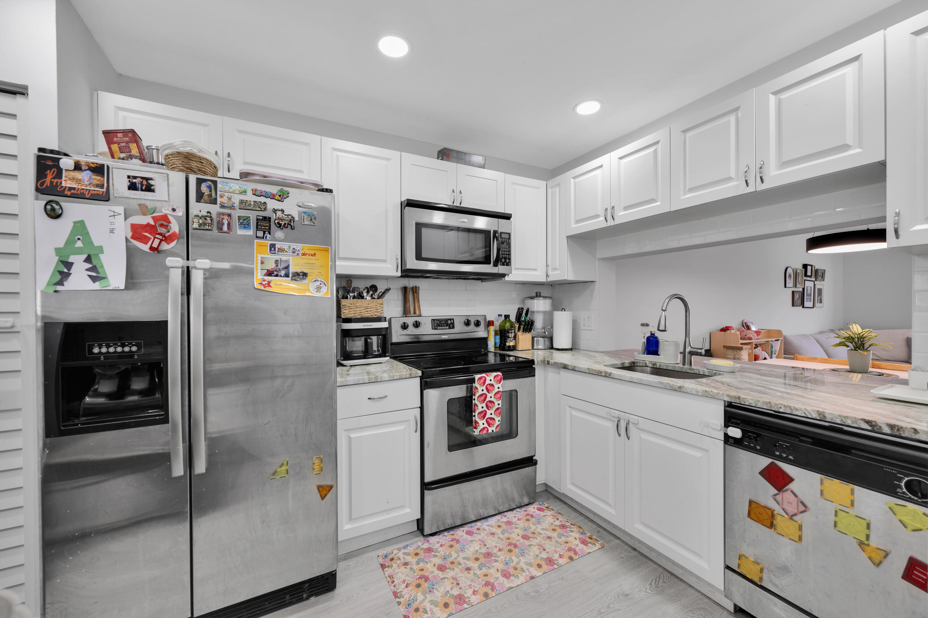 1234 S Military Trail #1824 00022