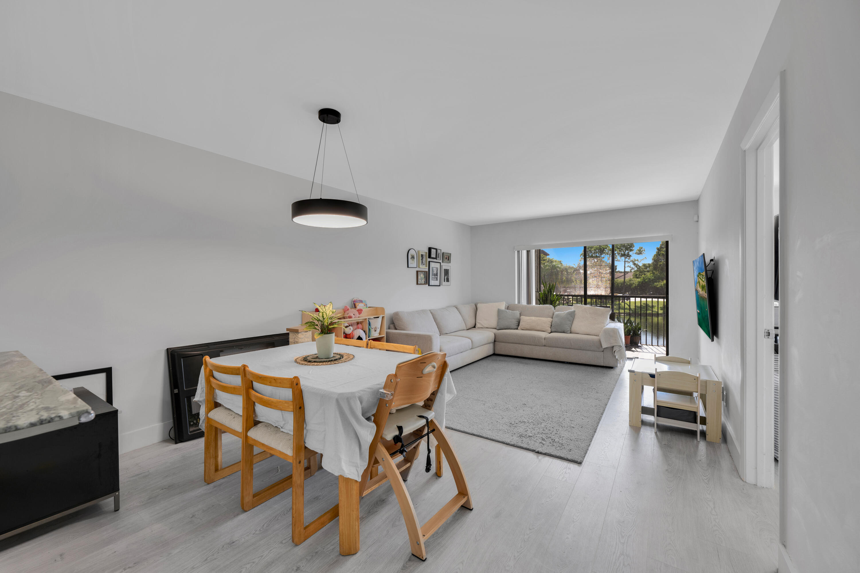 1234 S Military Trail #1824 00014