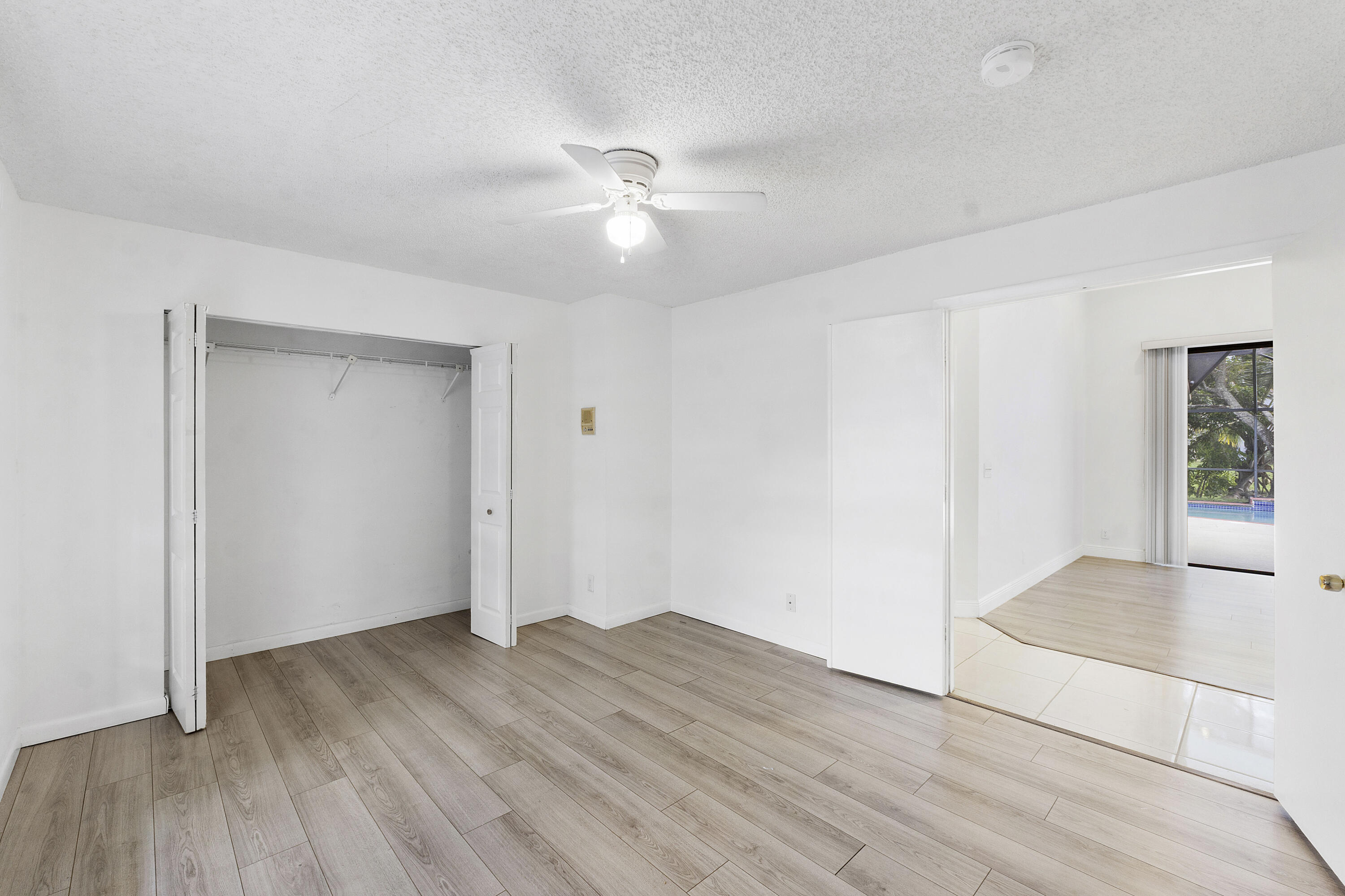 11932 nw 2nd st_032