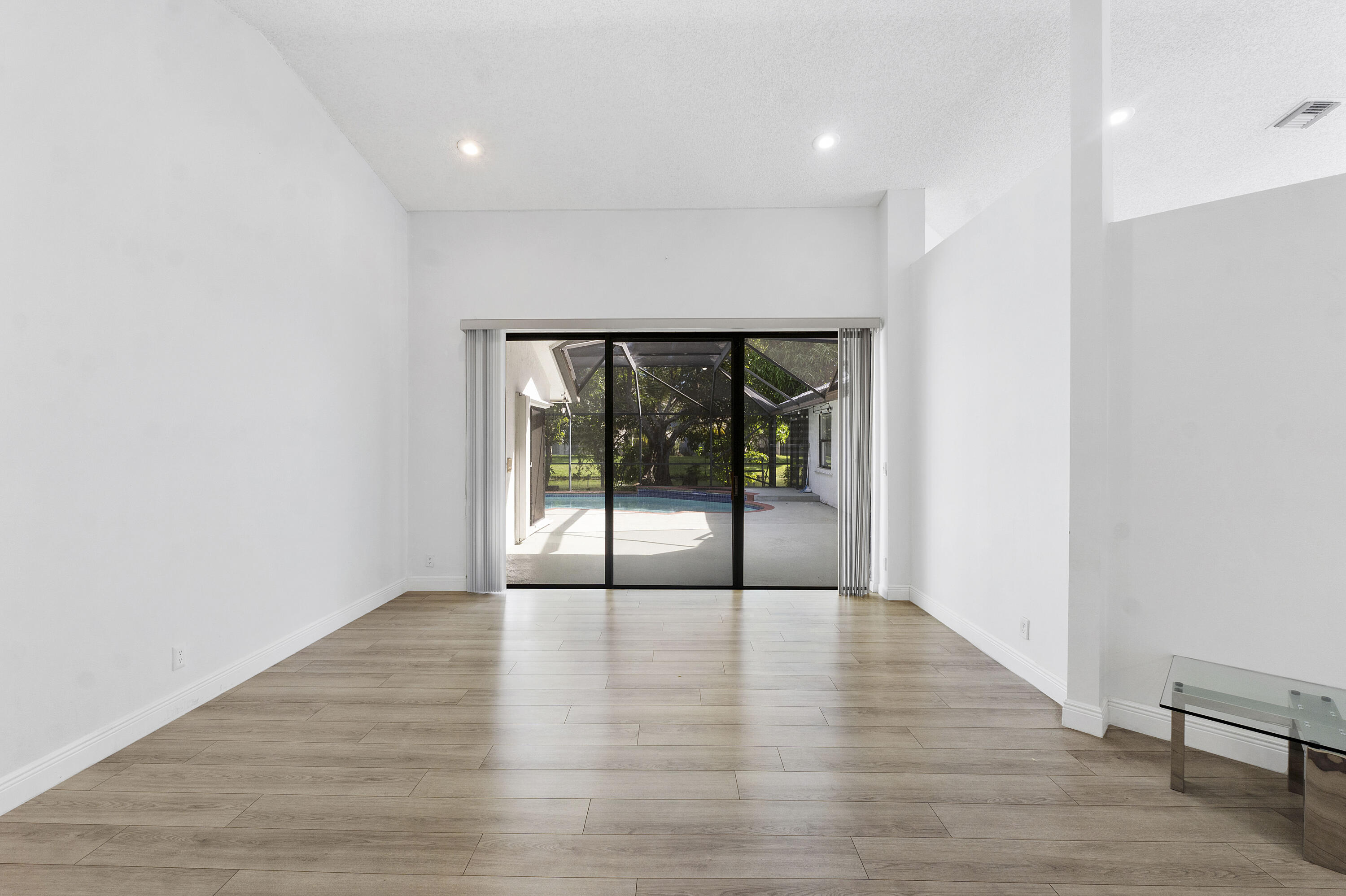 11932 nw 2nd st_039