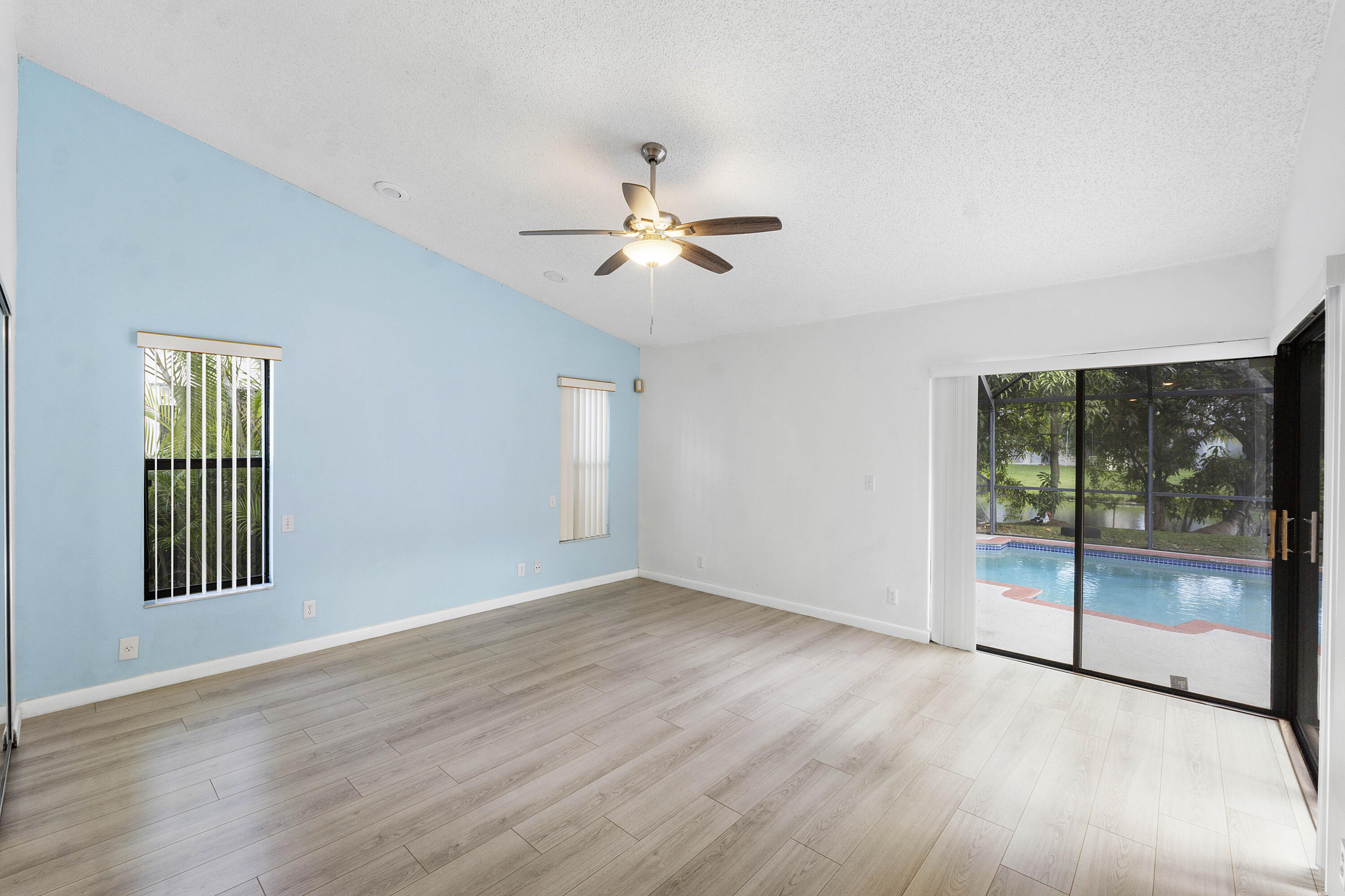11932 nw 2nd st_027