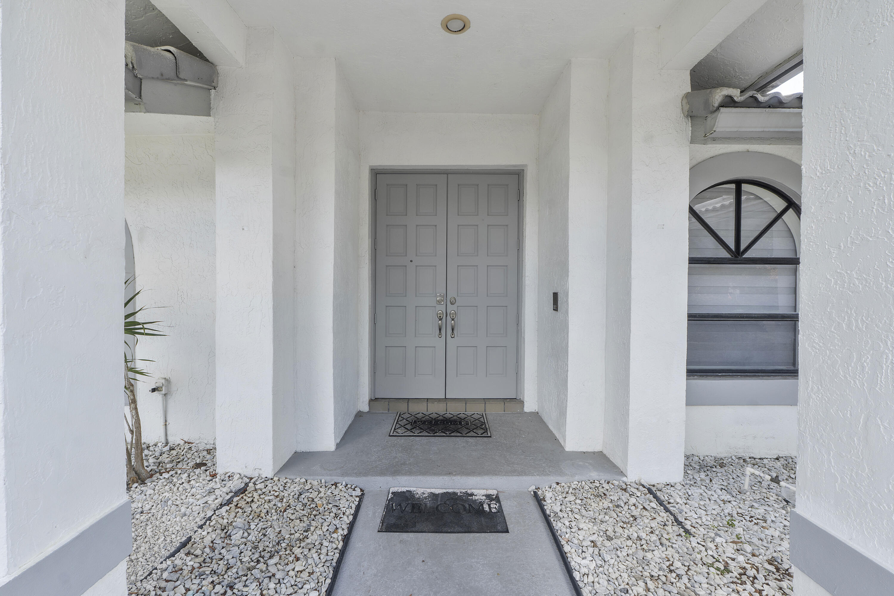 11932 nw 2nd st_018