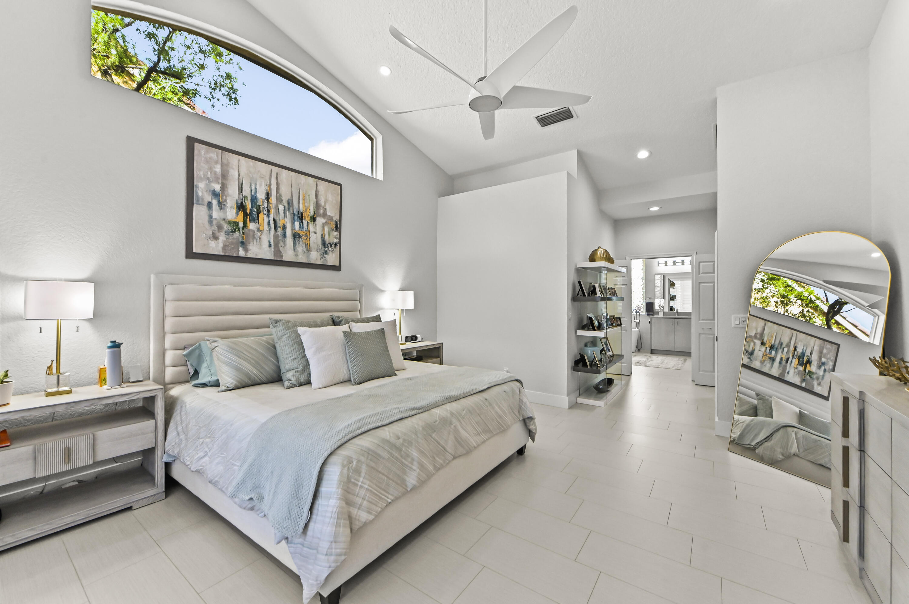 36 Bedroom 02