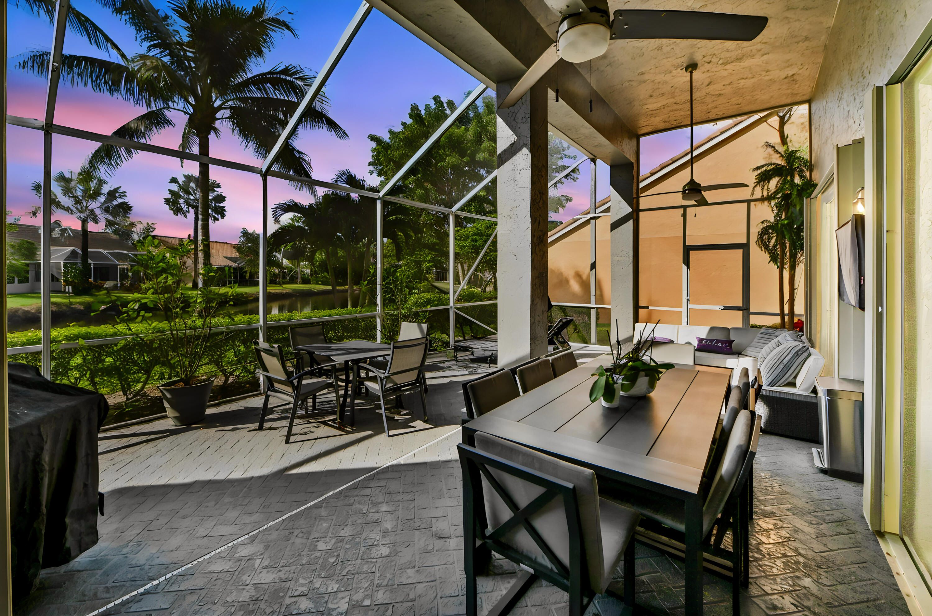 30-Patio-01_TW