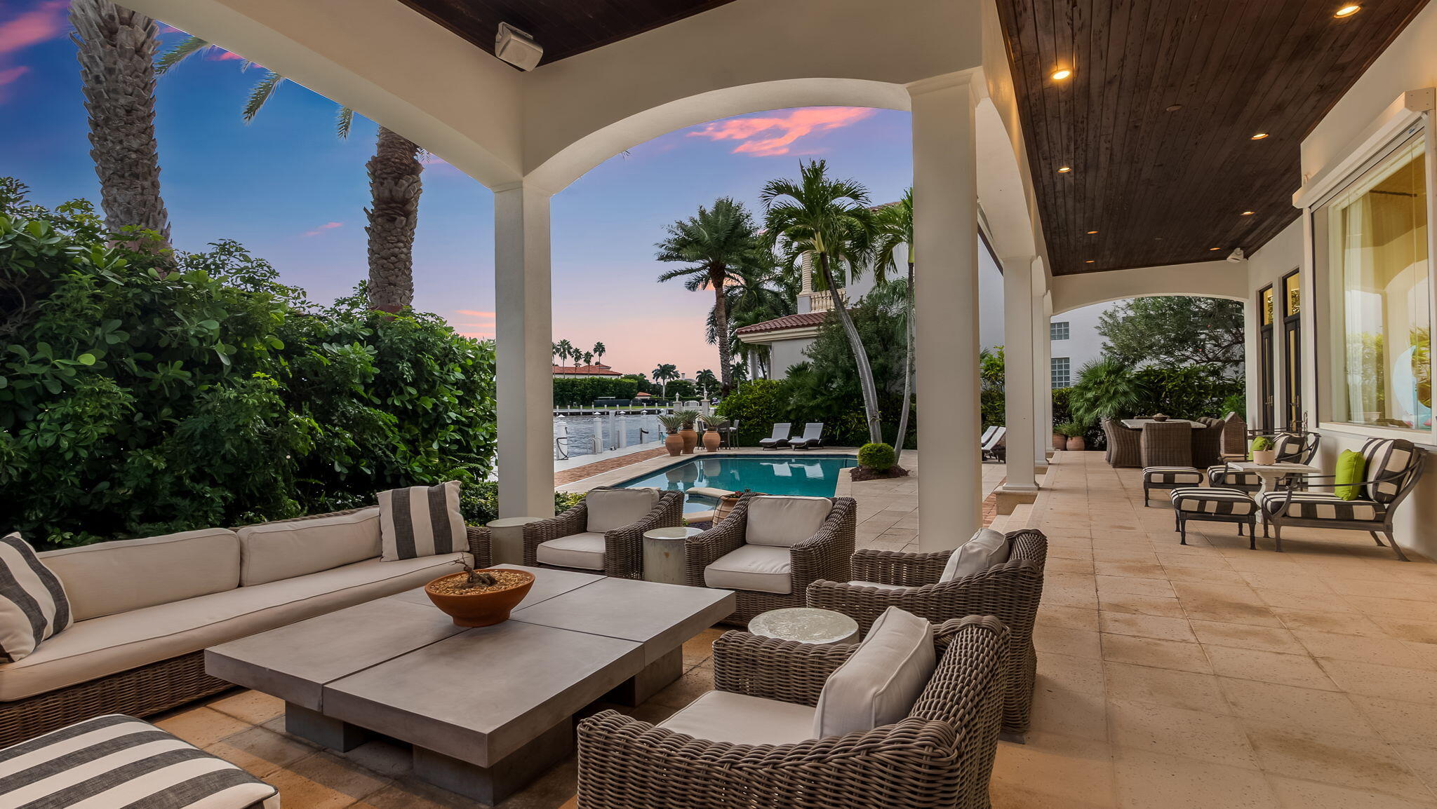 Outdoor Entertaining Area at Dusk