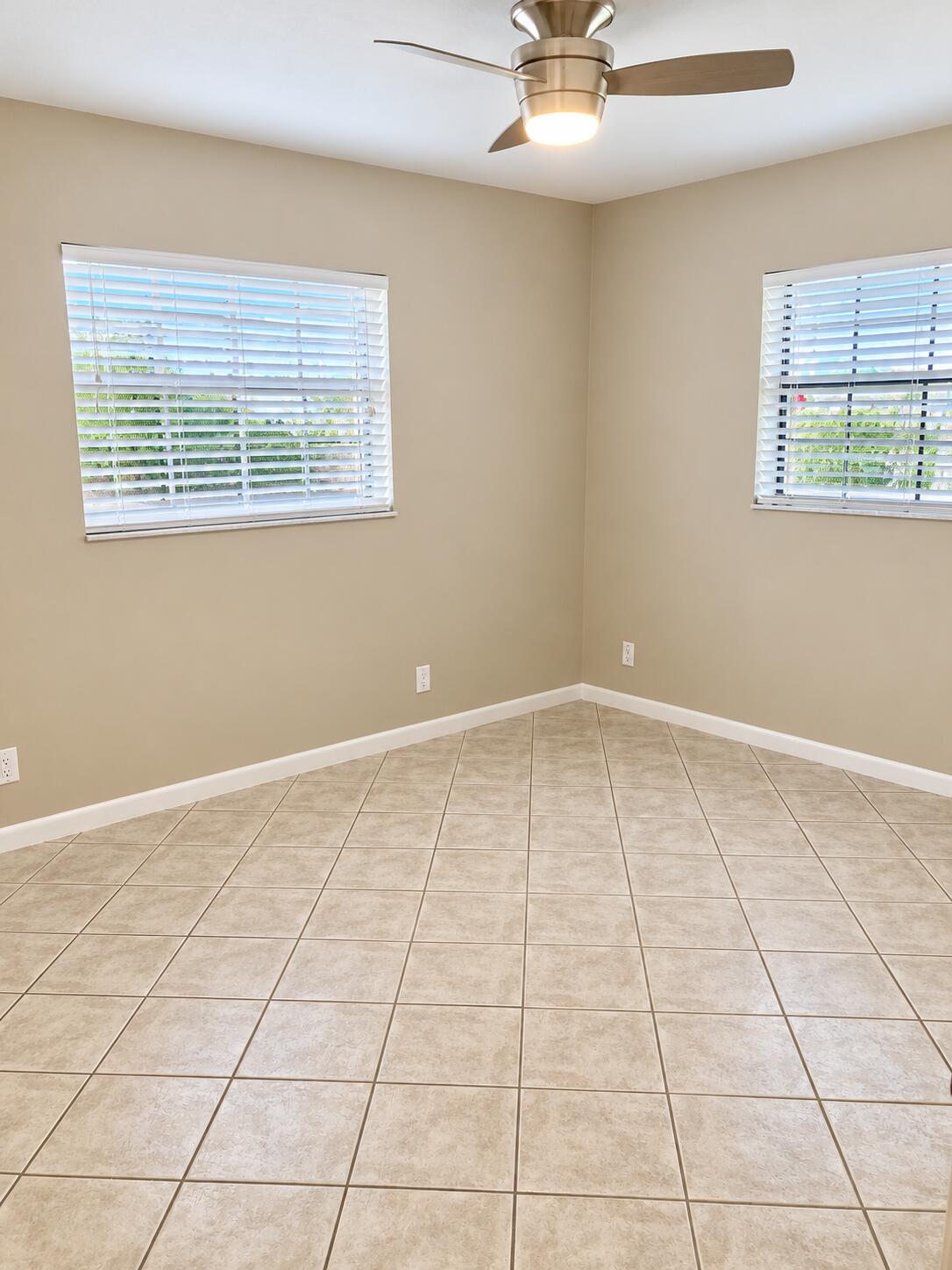 bedroom 1 -255 Paradise Blvd