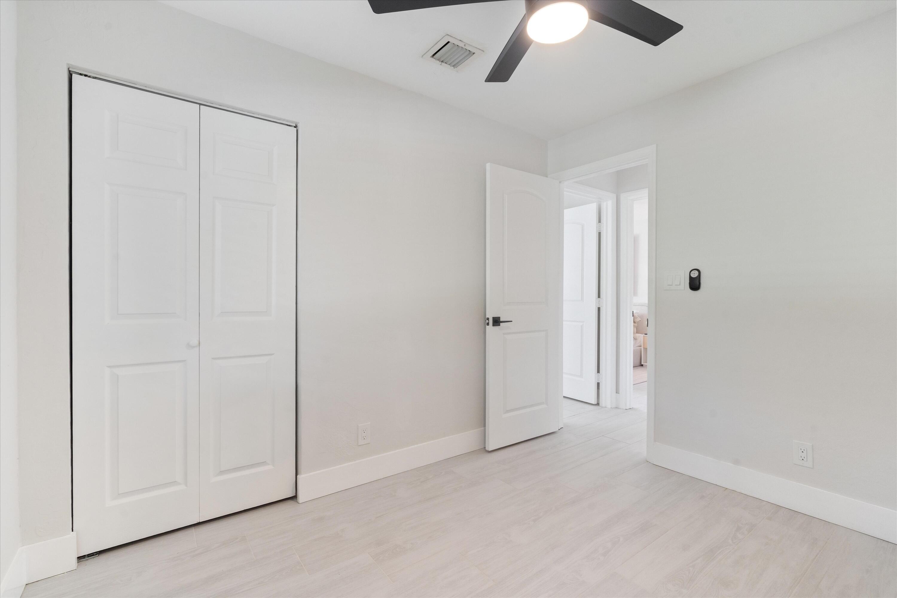 16-1339 SW 46th Ave Ft. Lauderddale, fl-