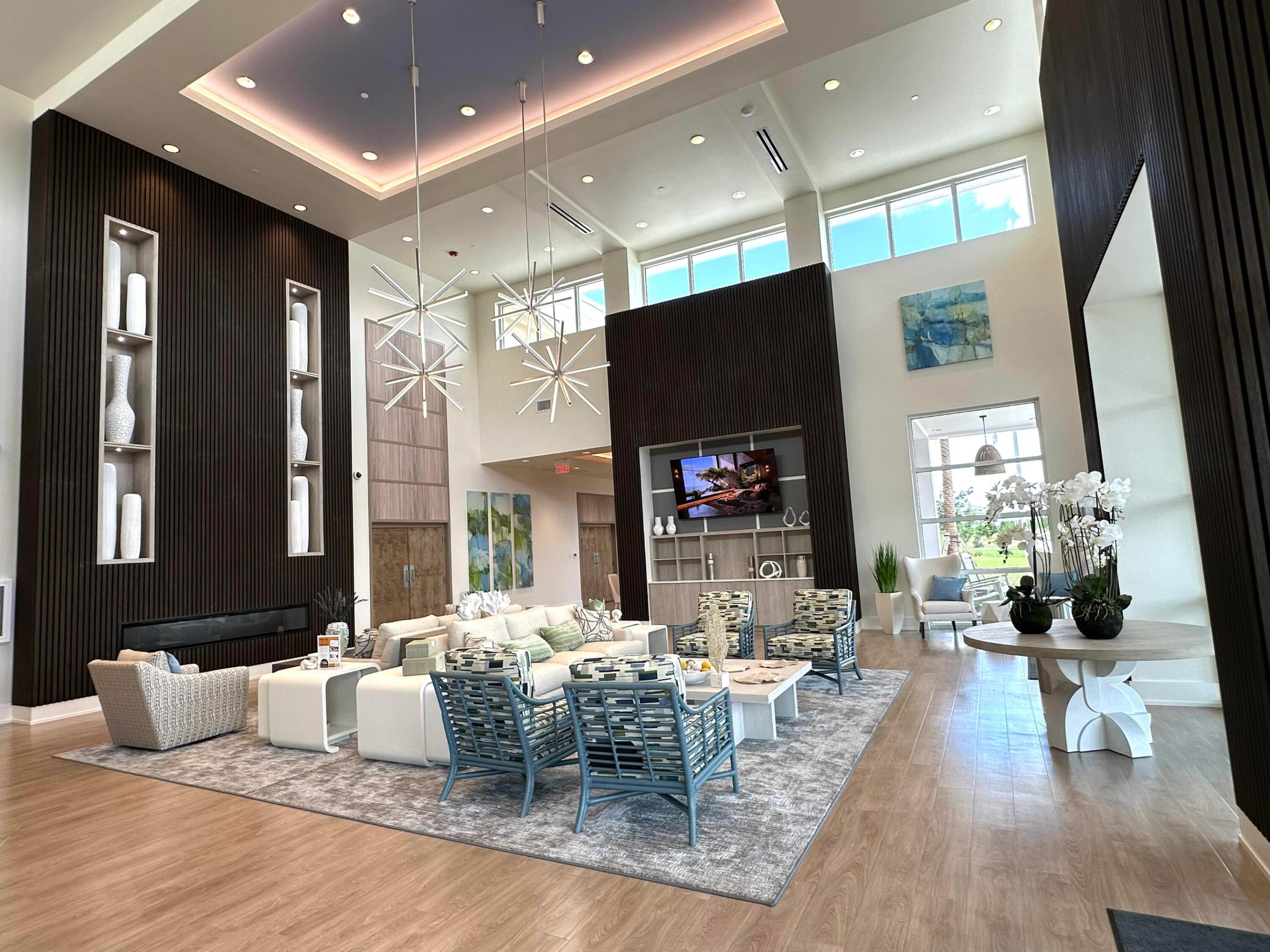 Lobby - The Summit