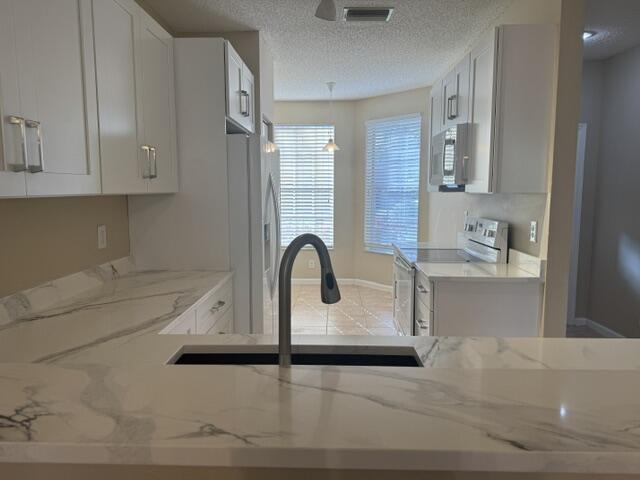 Kitchen Aa