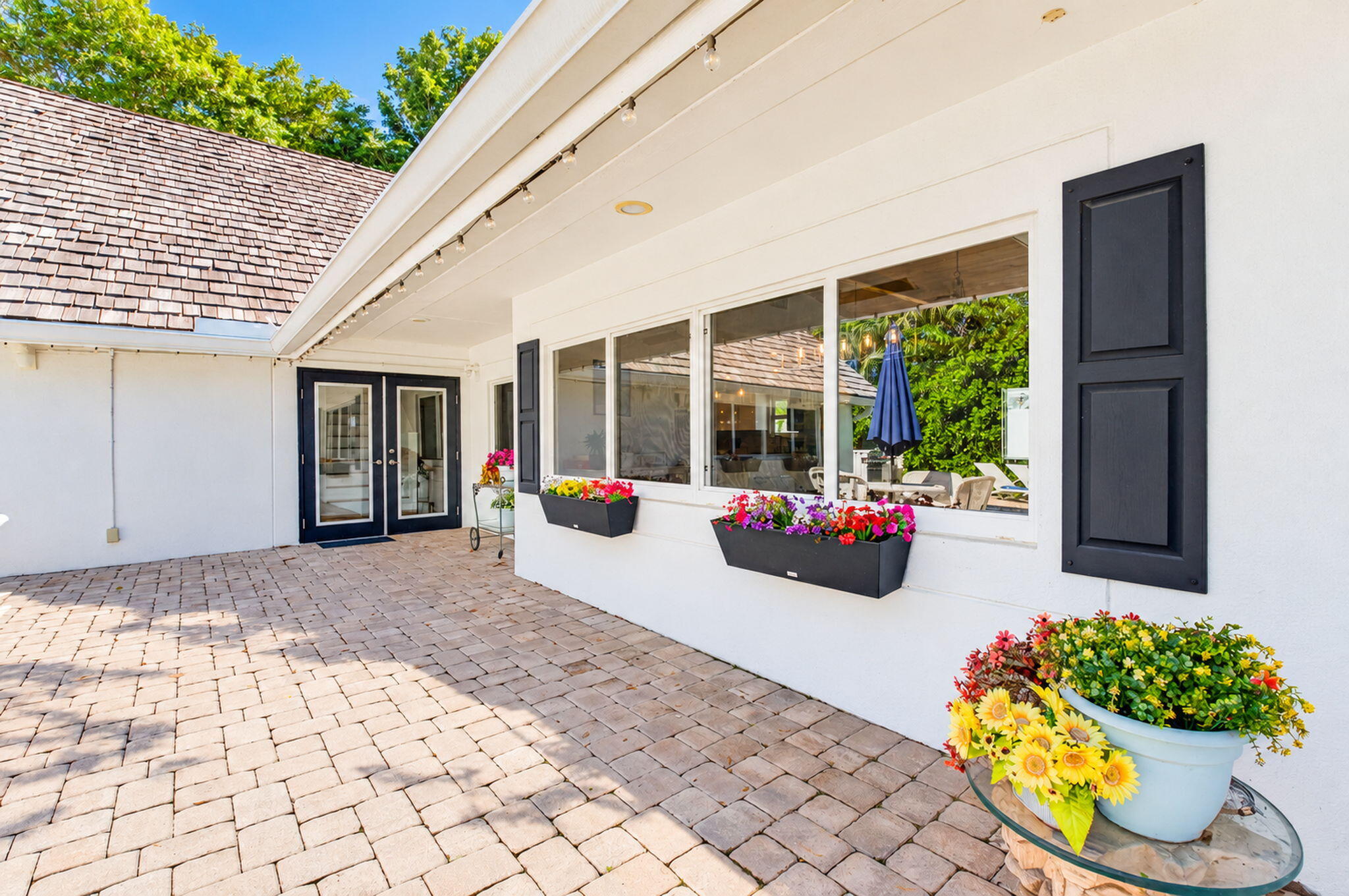Front entryway