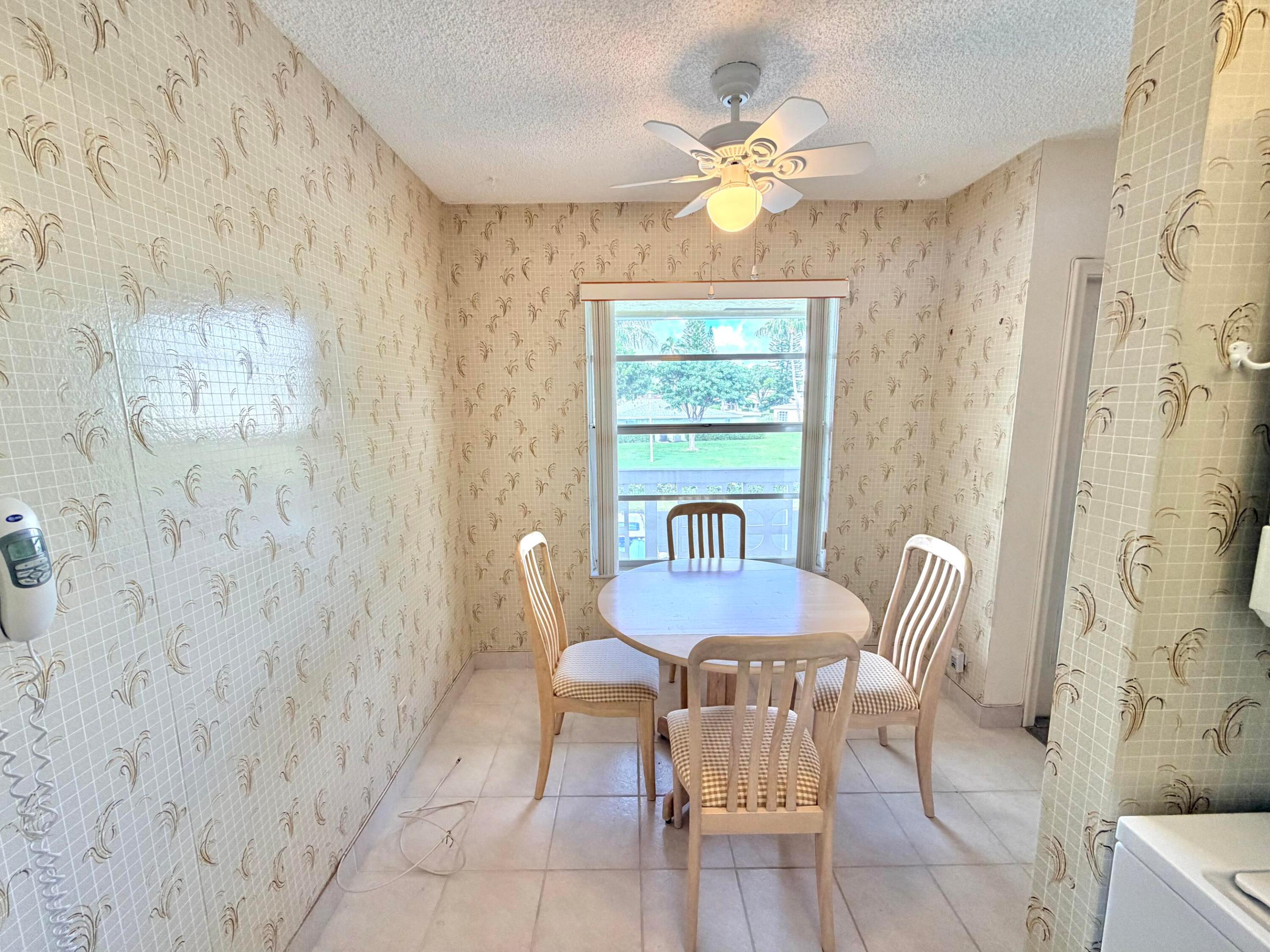 Breakfast area