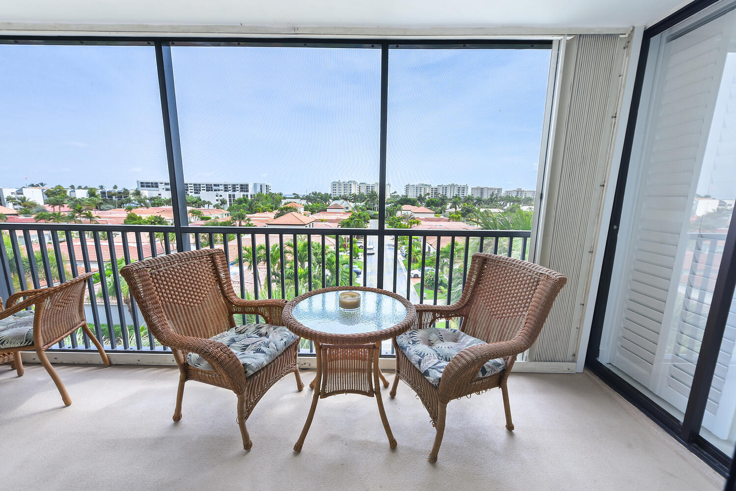 Screened in Balcony