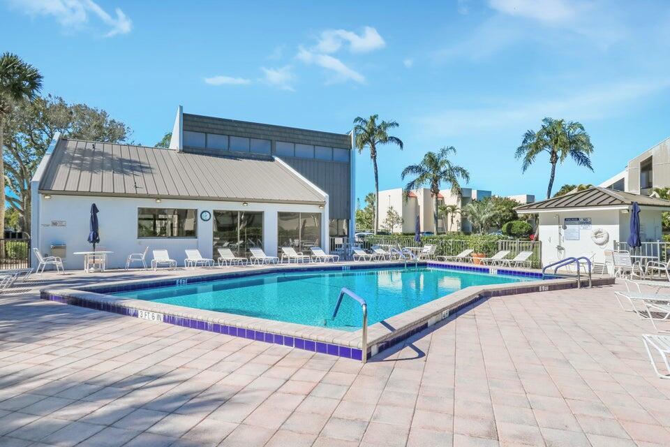 Clubhouse Pool