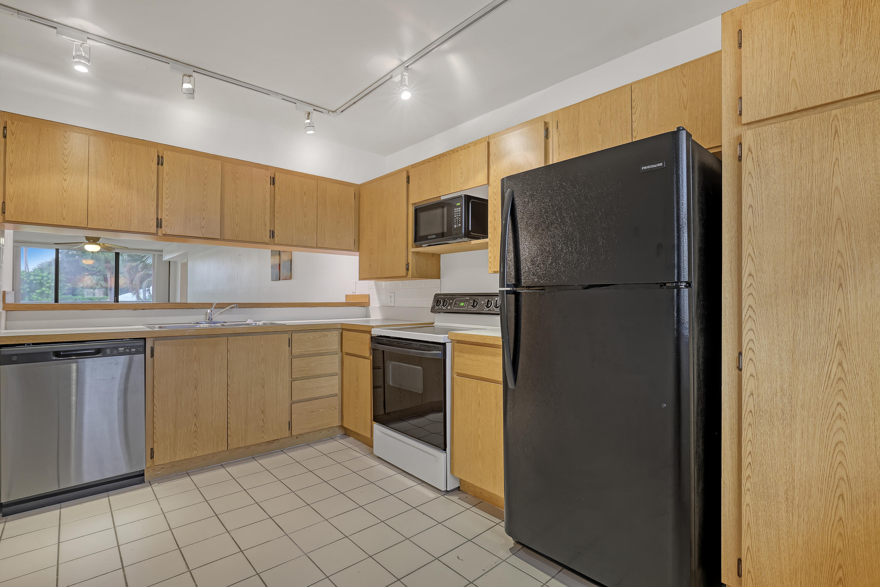 2621 Village #203 (10)