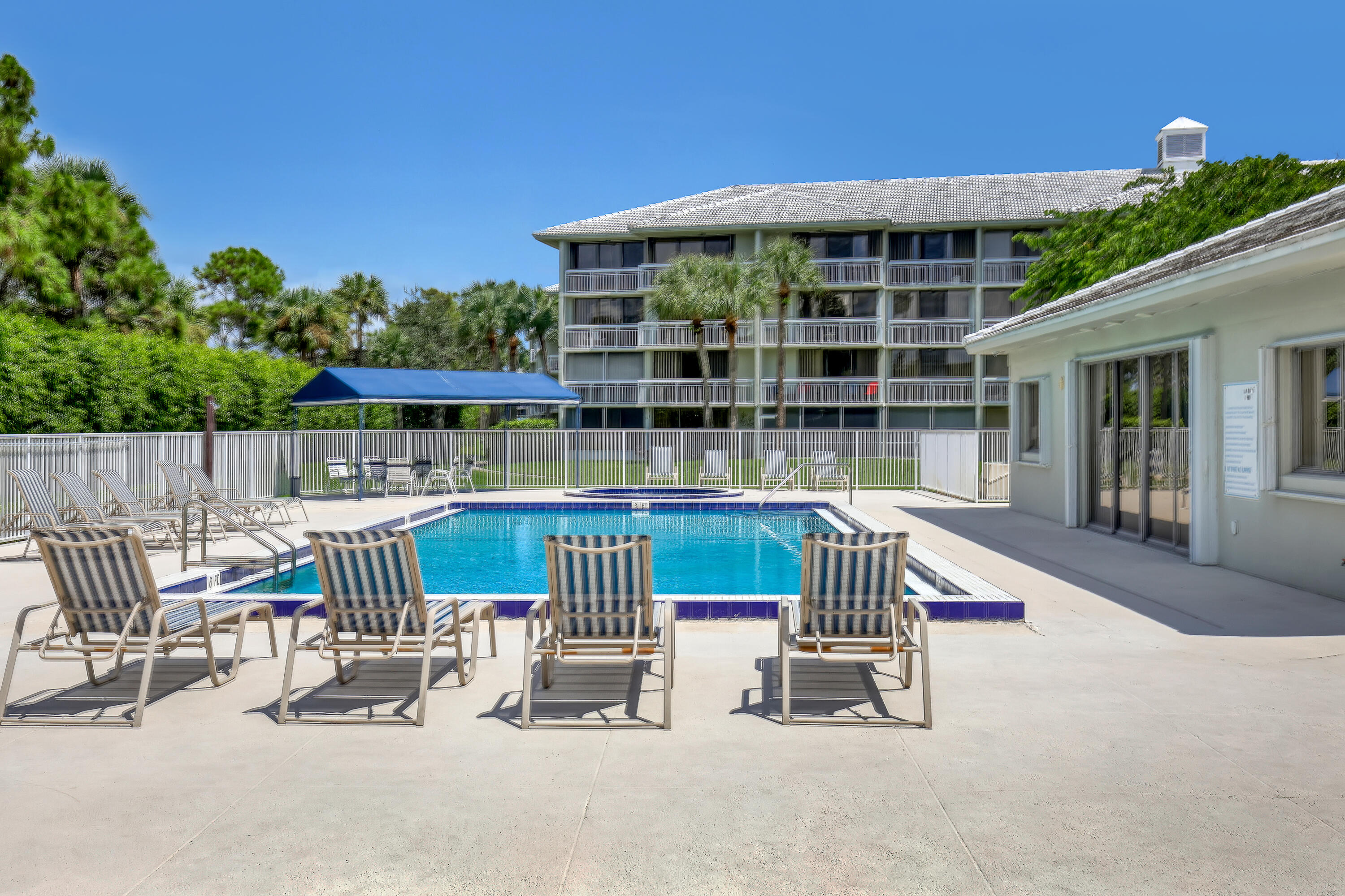 Community pool