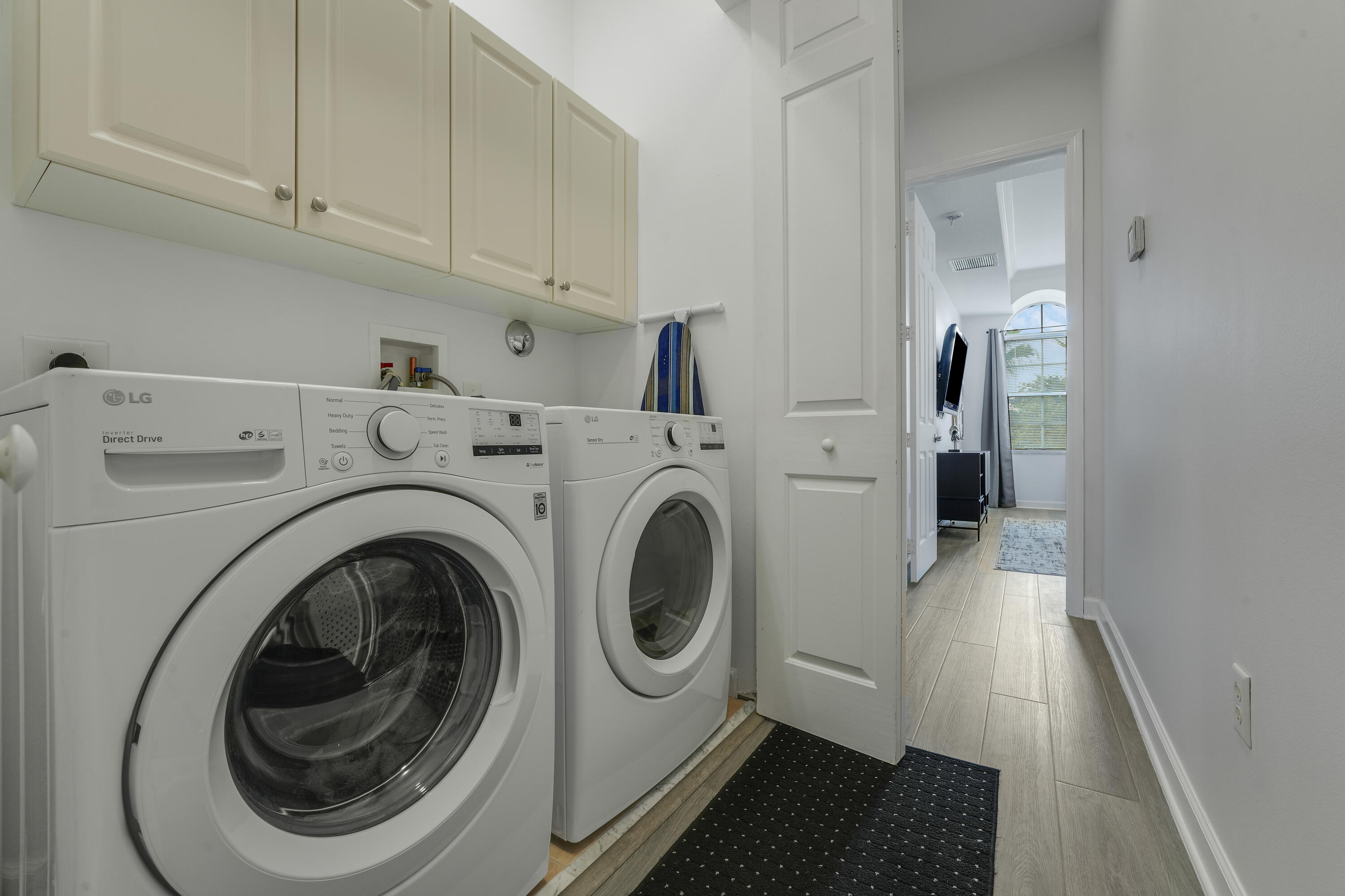 3rd Floor Hallway Laundry