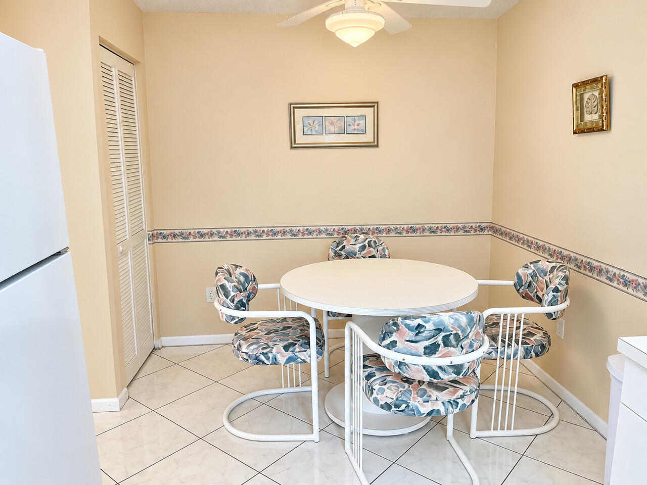 Kitchenette Kitchenette